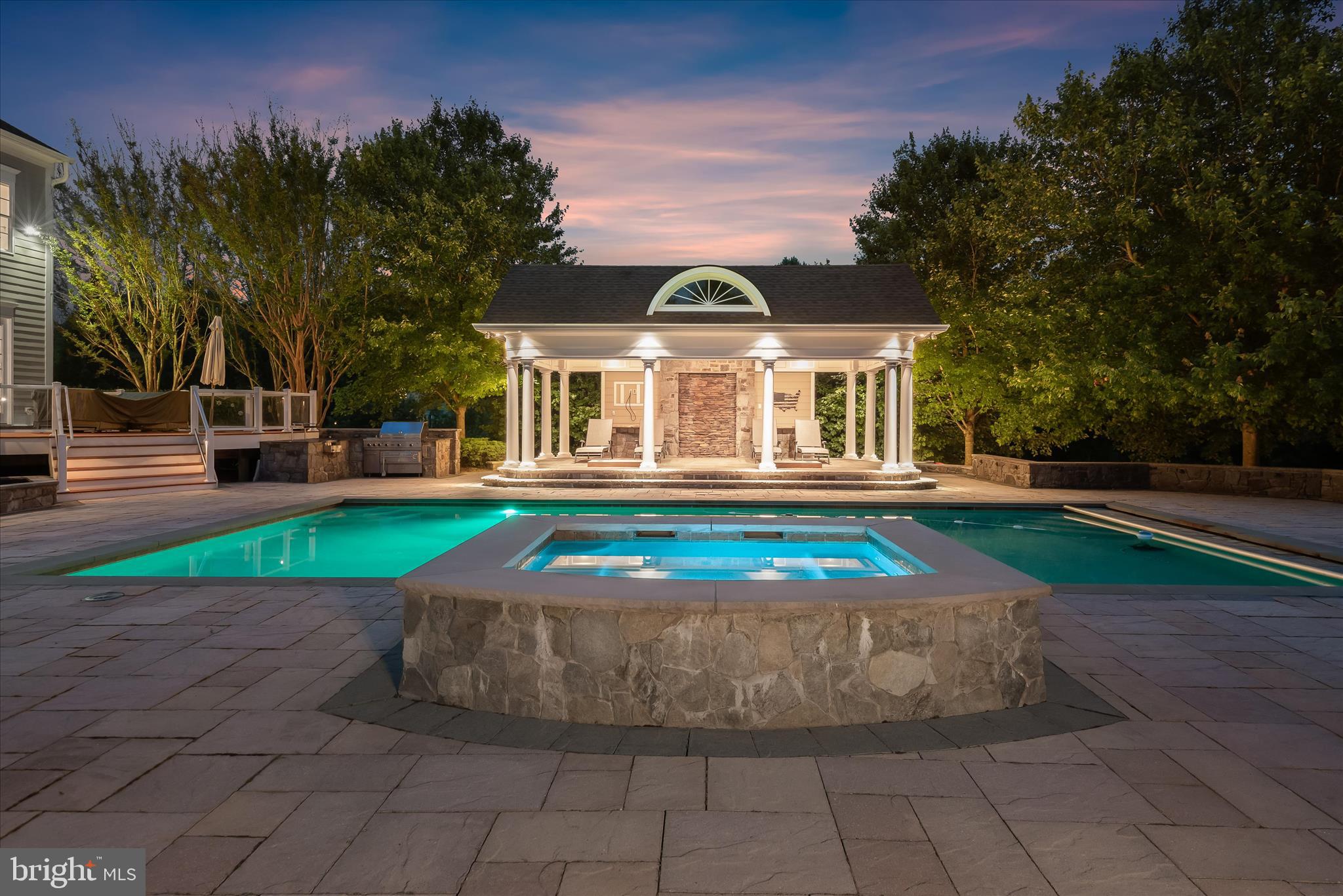 LONGMEADOW - Residential