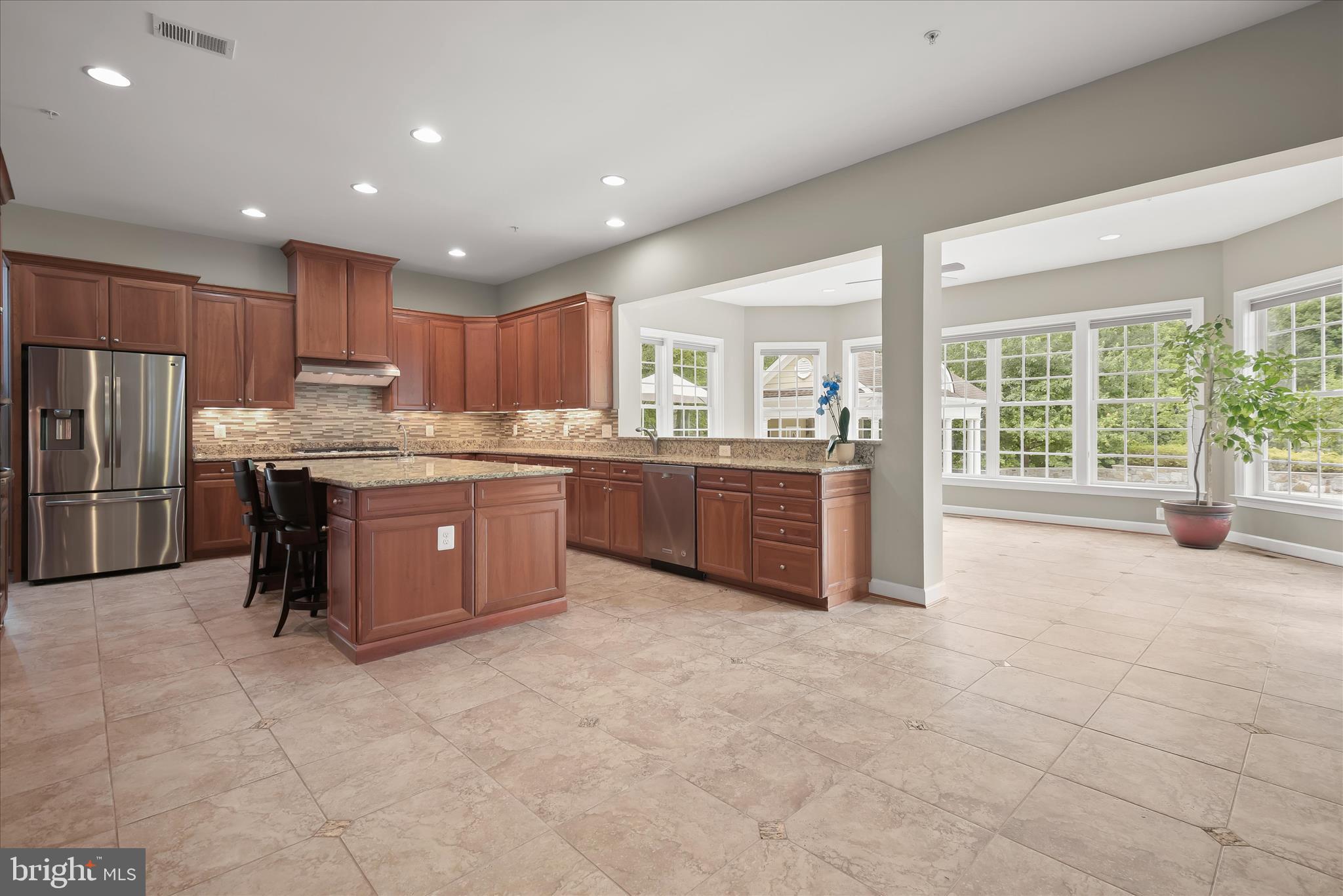 LONGMEADOW - Residential