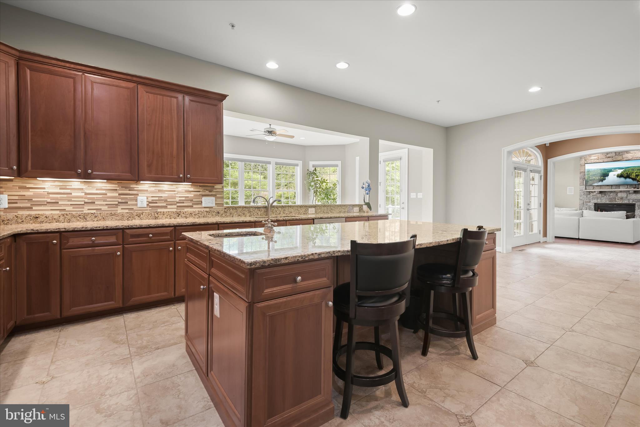 LONGMEADOW - Residential