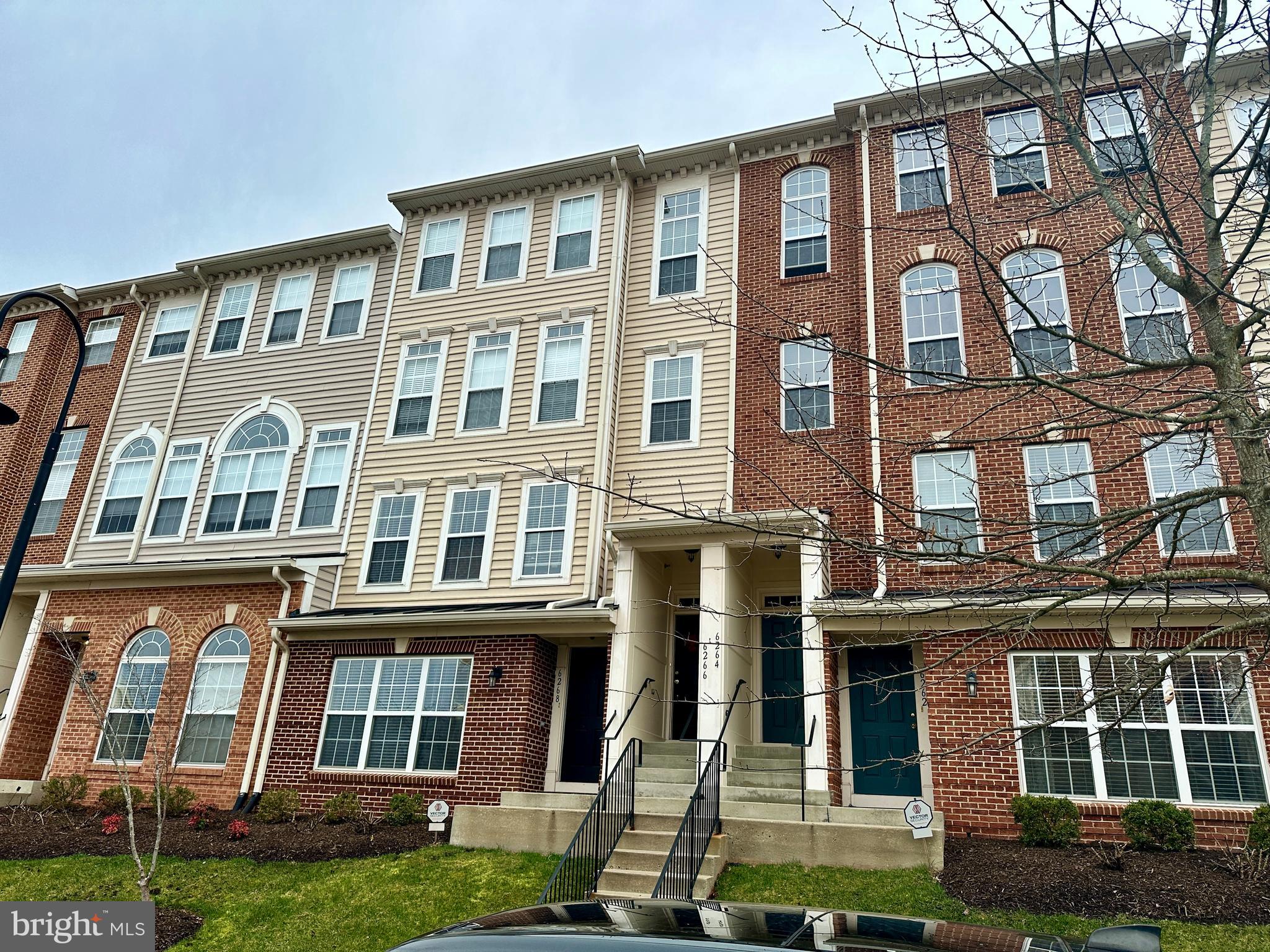 MARKET CENTER CONDOMINIUM - Residential