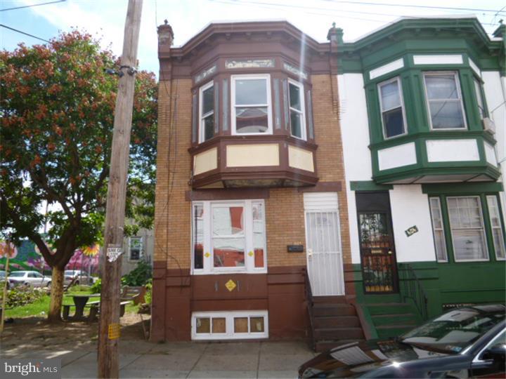 Large 3 bedroom house is in need of TLC, property is in Good condition All offers will be presented, 2000 deposit and proof of funds will be required, AS IS addendum and buyer is responsible for u/o and will pay 100% of the transfer tax. All offers will be presented. Ez to show and see