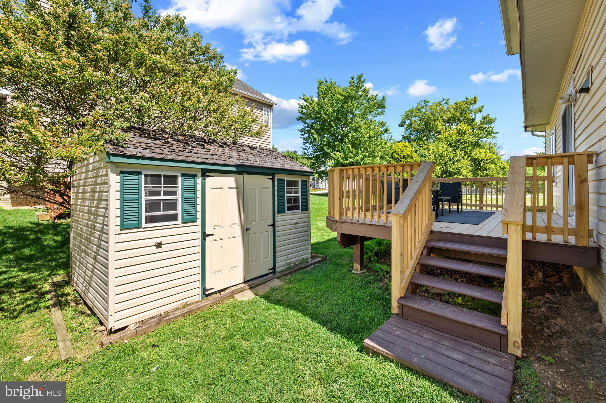 MAGNOLIA WOODS - Residential