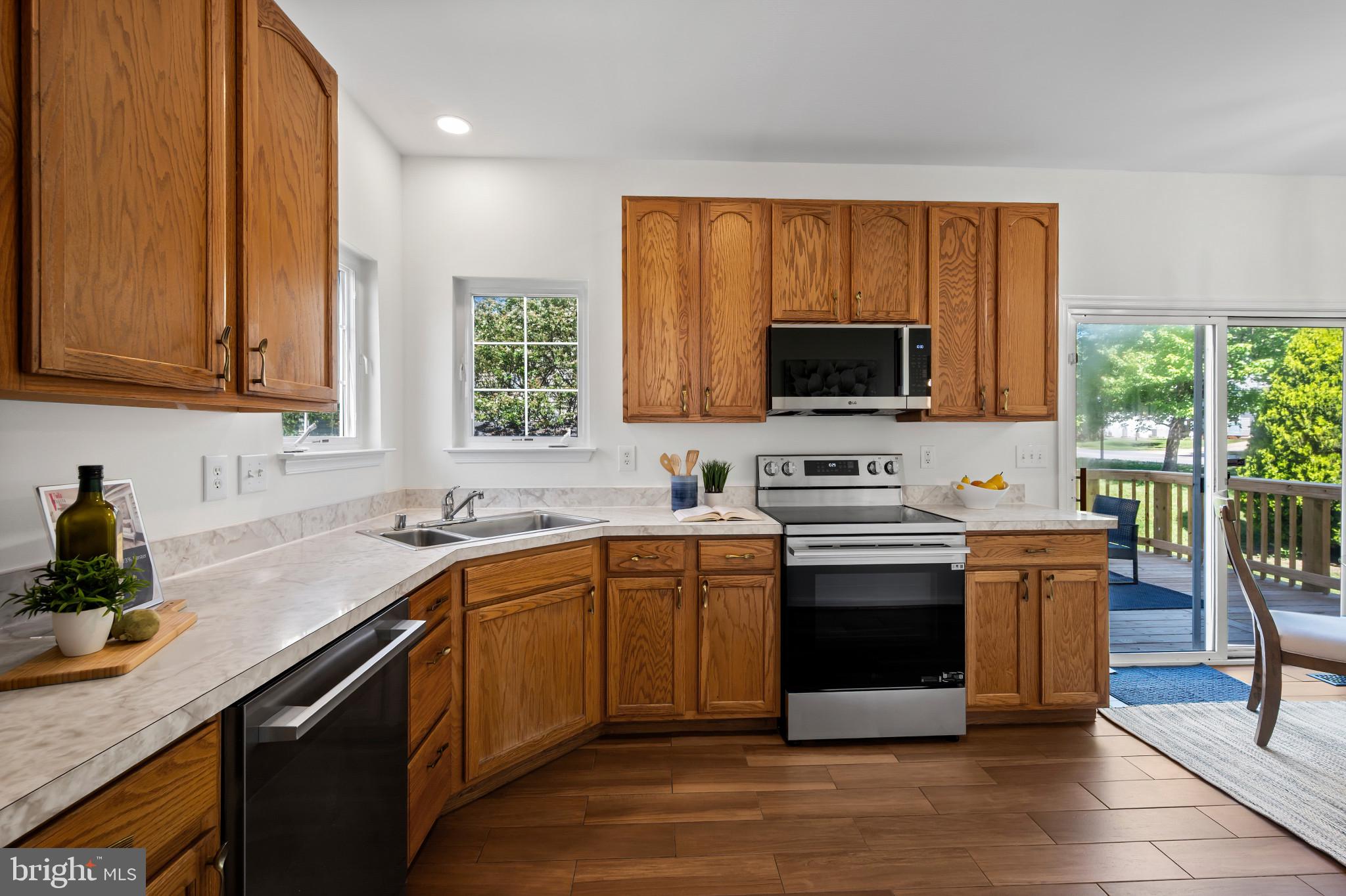 MAGNOLIA WOODS - Residential
