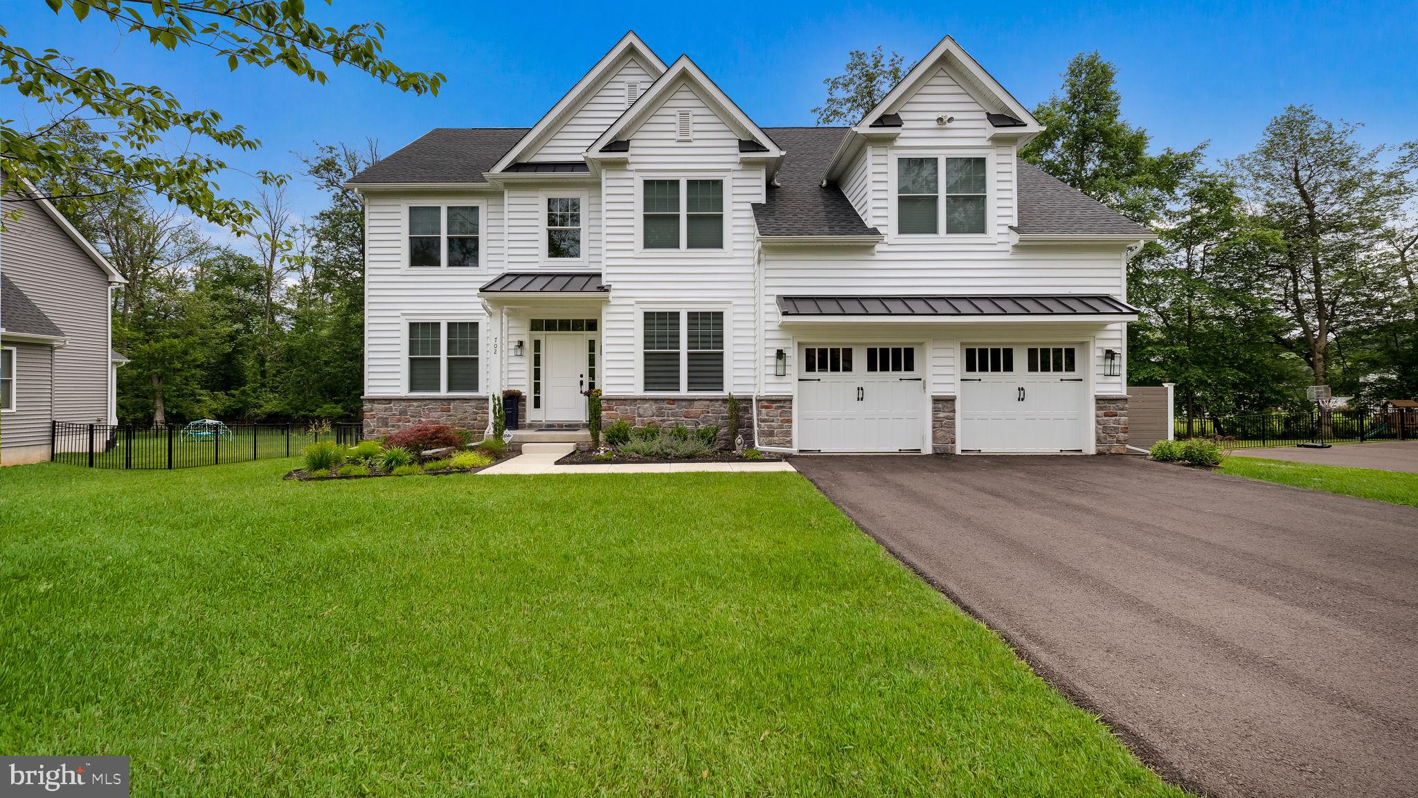 DOYLESTOWN WOODS - Residential