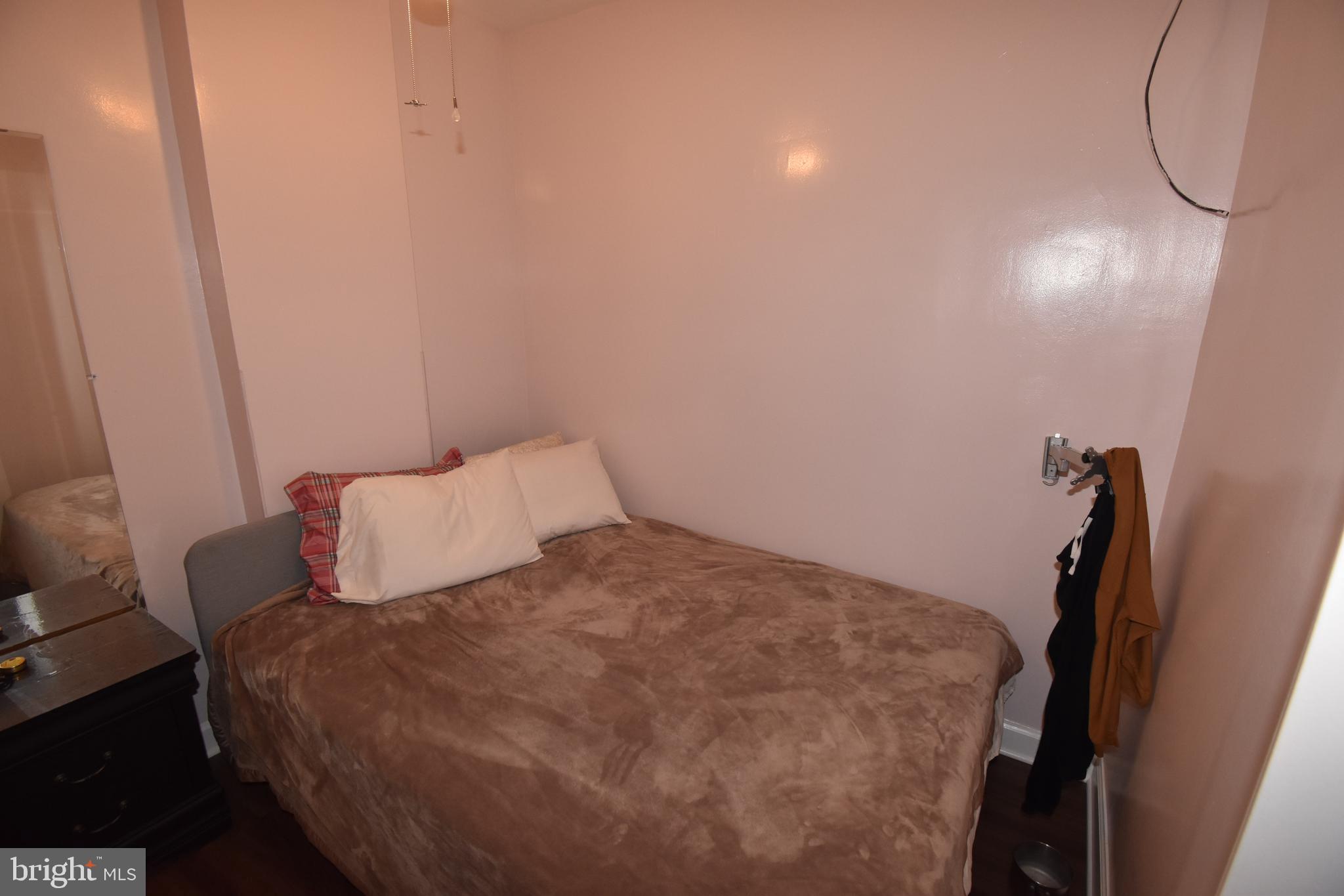 RIVER PLACE - Residential Lease