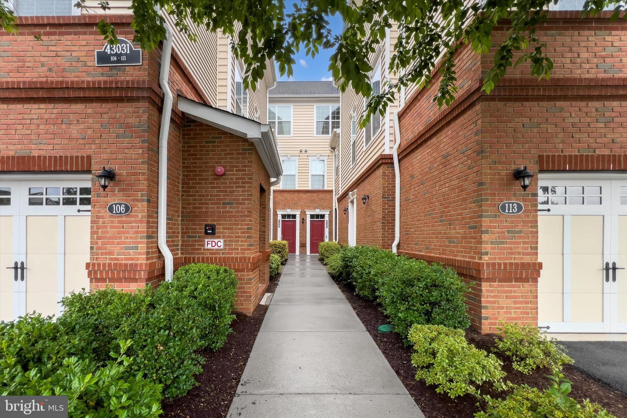 LOUDOUN VALLEY BUCKINGHAM - Residential Lease