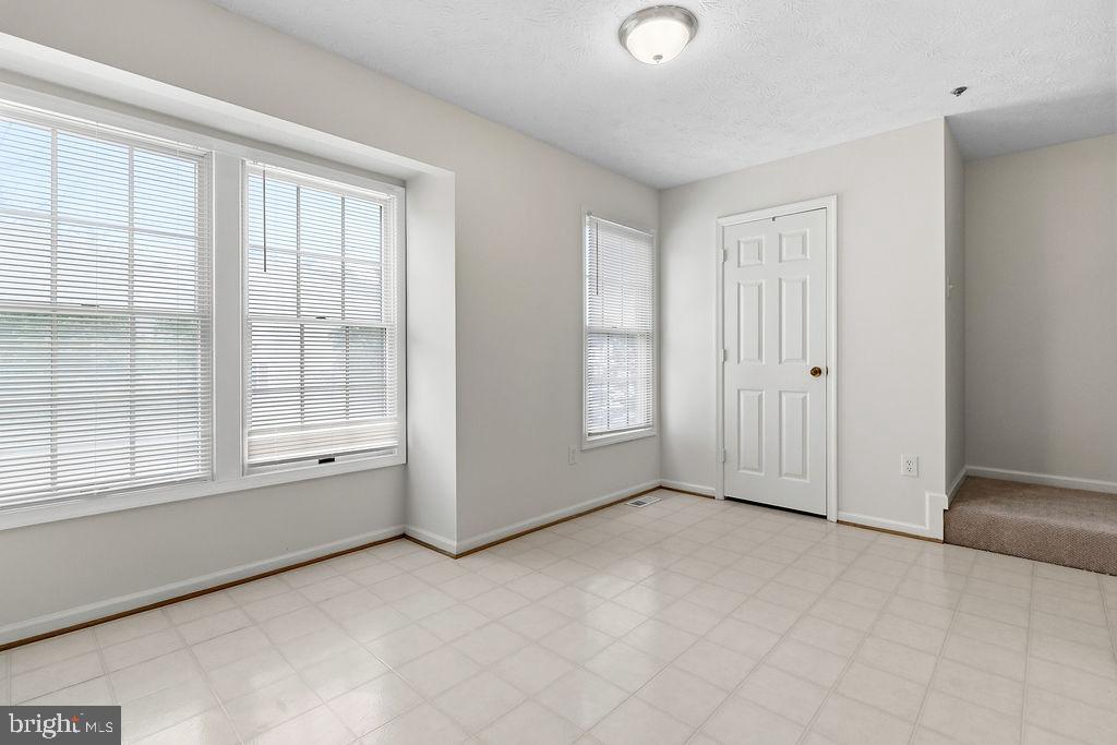 MINERAL SPRINGS VILL TH - Residential