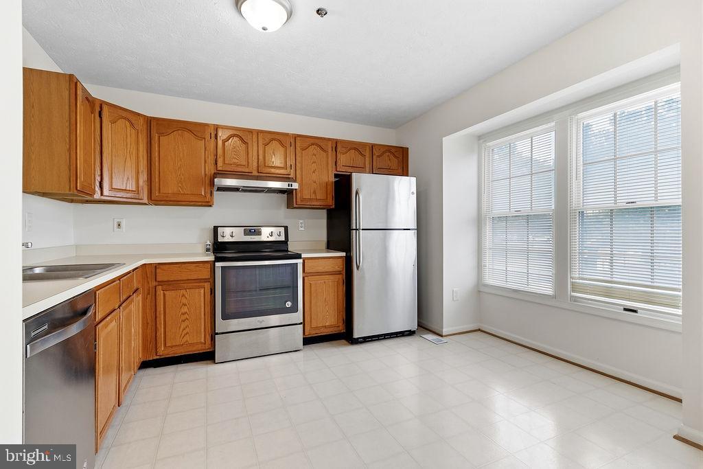 MINERAL SPRINGS VILL TH - Residential