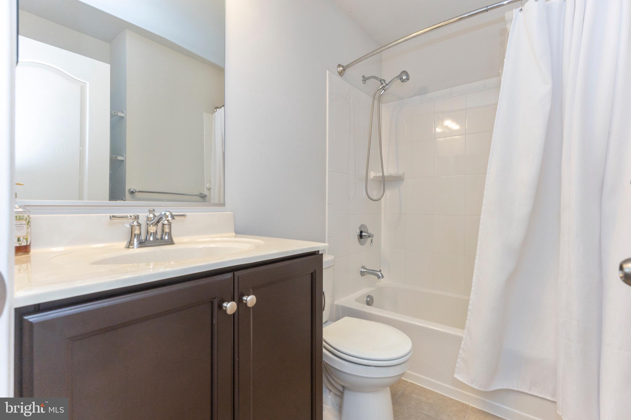 MEADE'S CROSSING - Residential