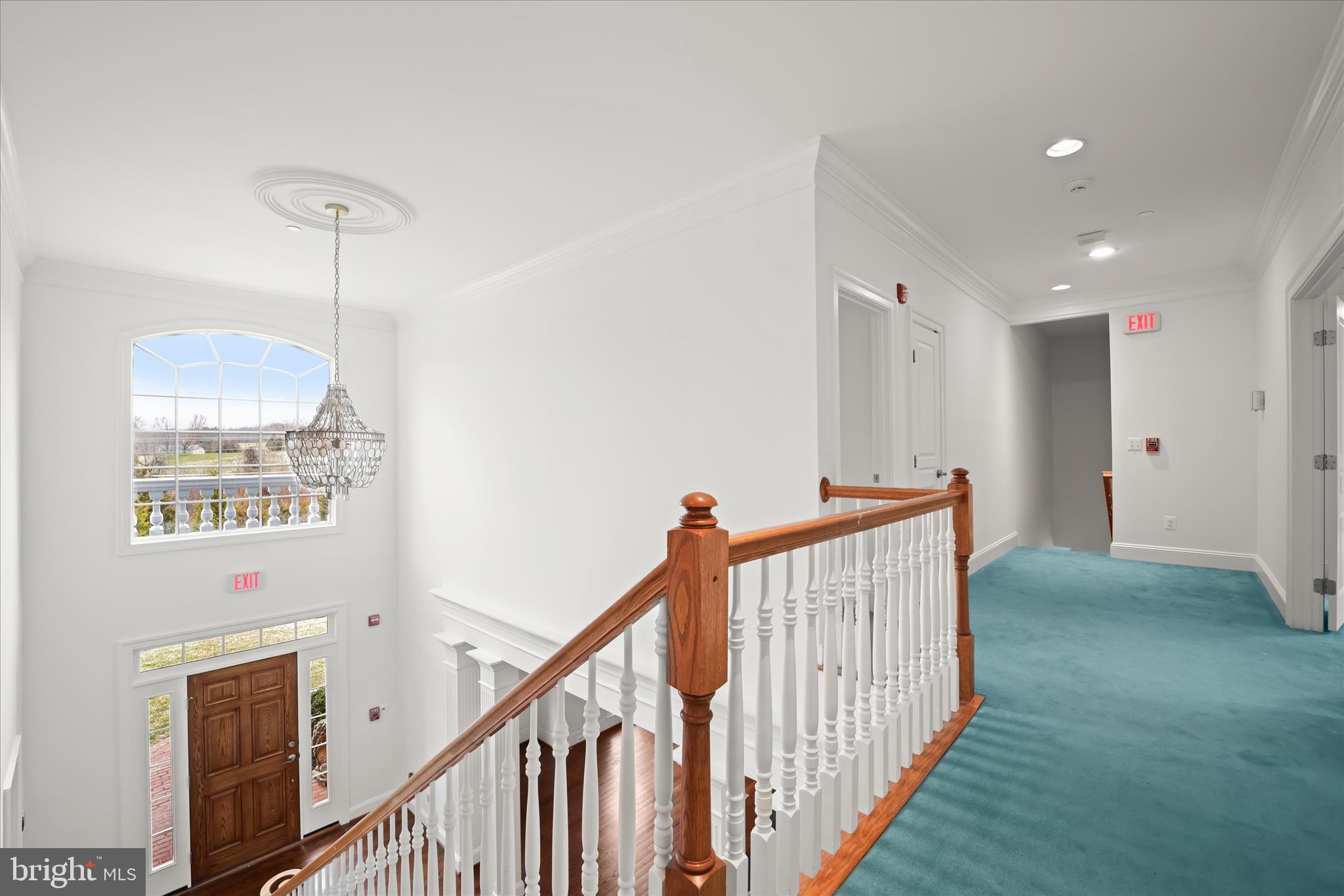 TWIN LAKES - Residential