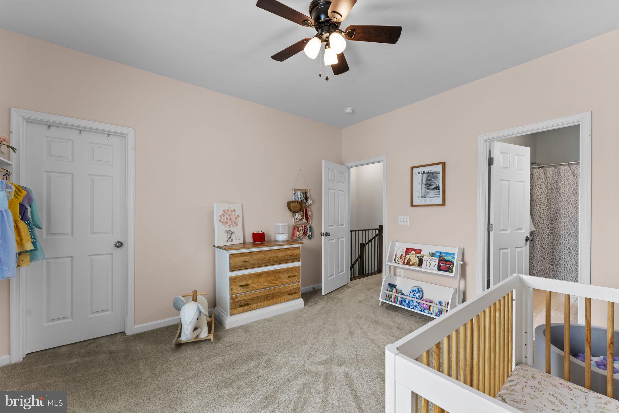 MAYFAIR - Residential