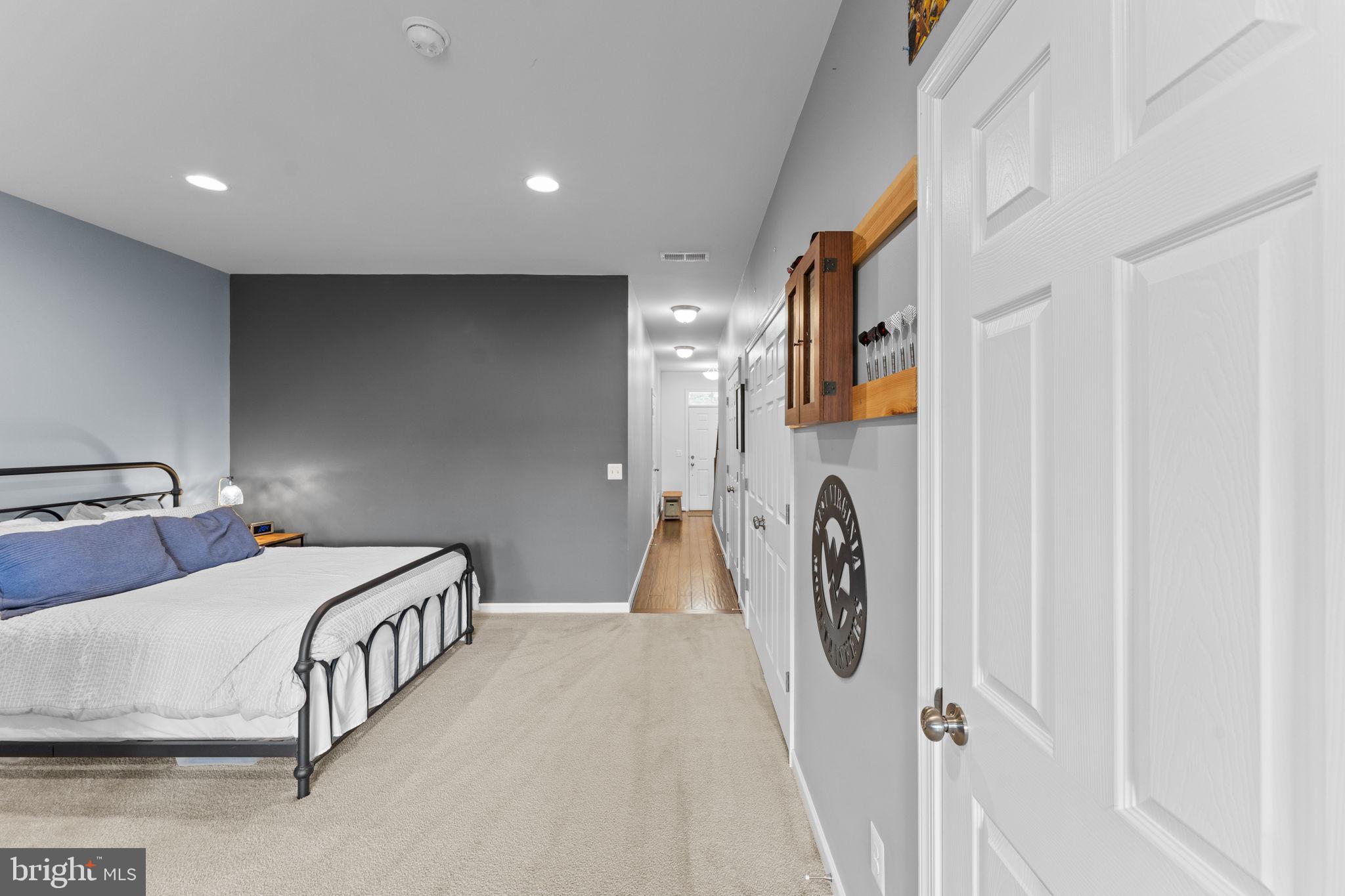 MAYFAIR - Residential