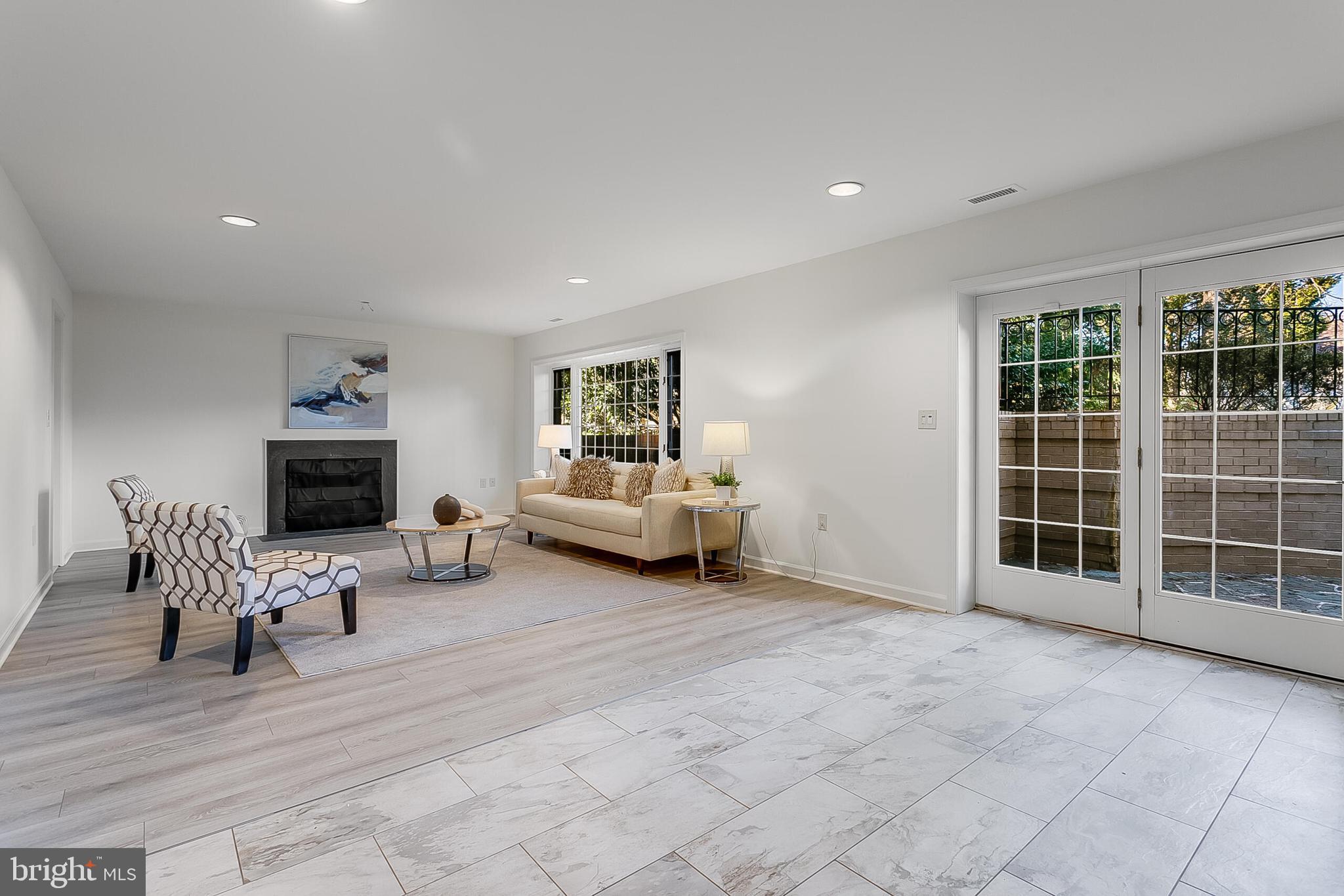 BERKLEY - Residential