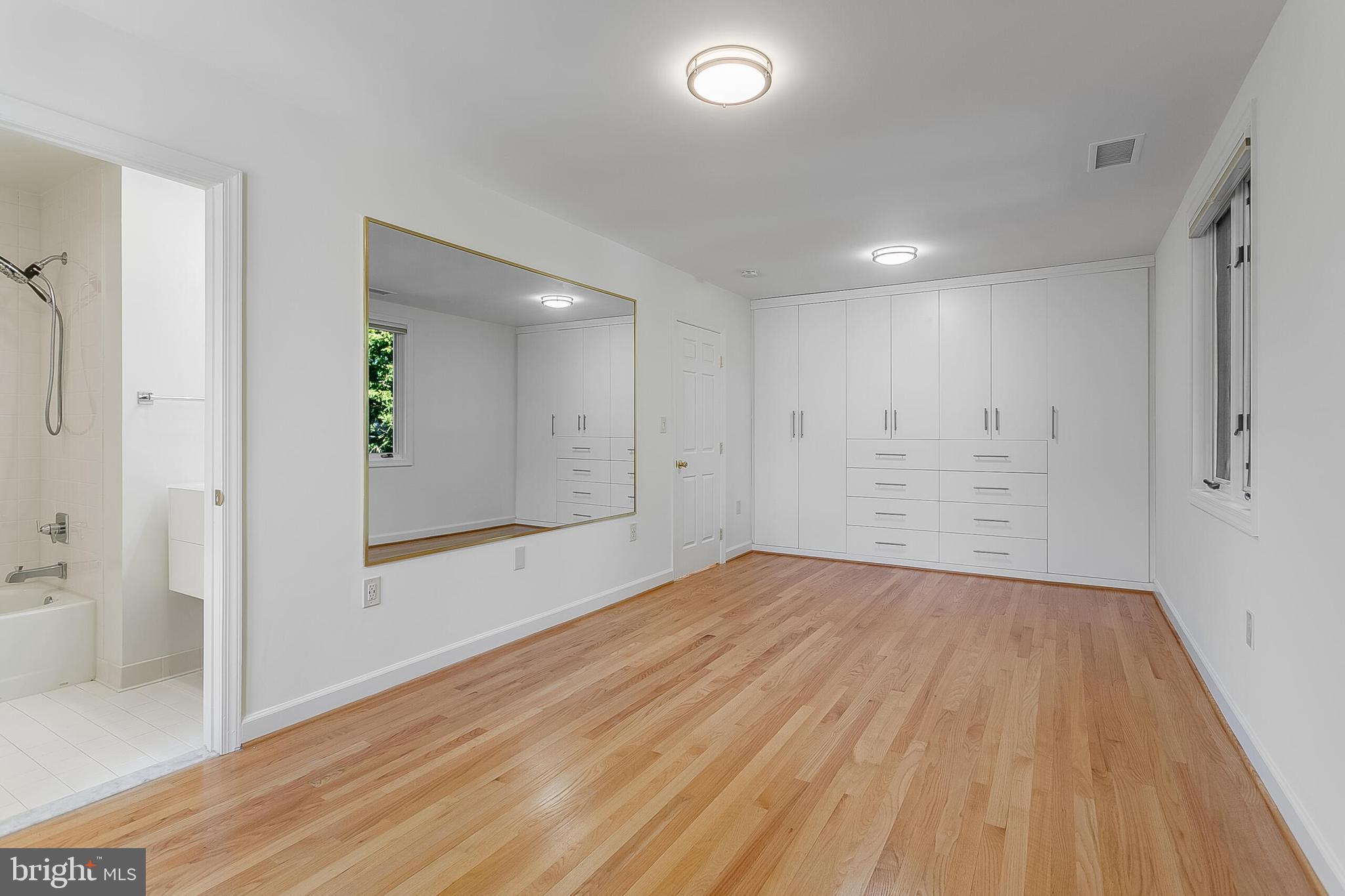 BERKLEY - Residential