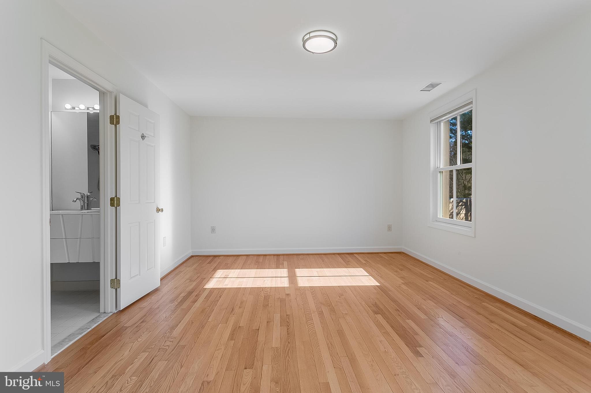 BERKLEY - Residential