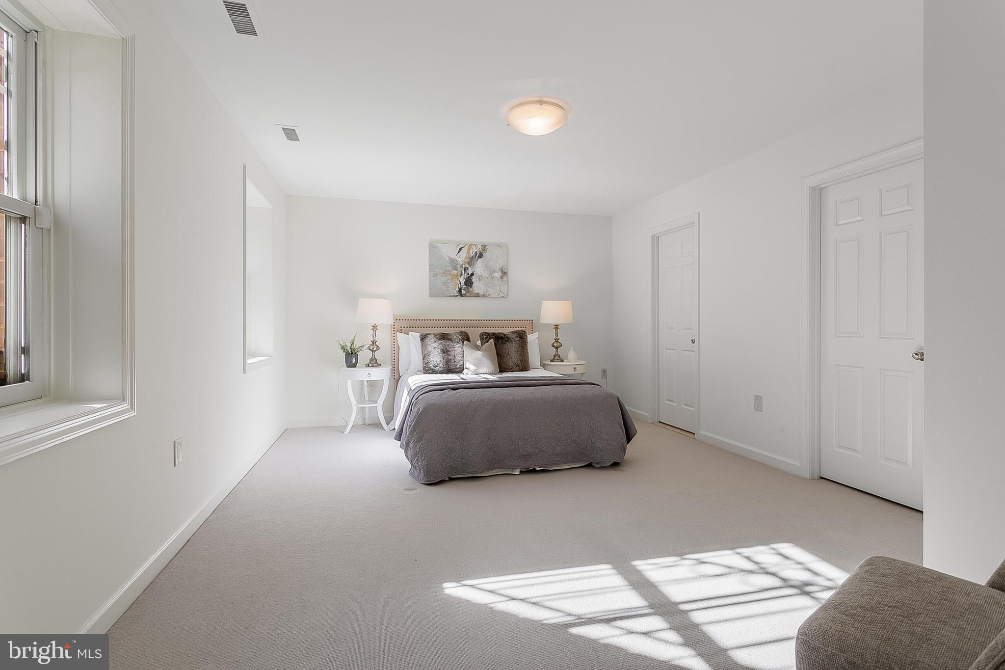 BERKLEY - Residential