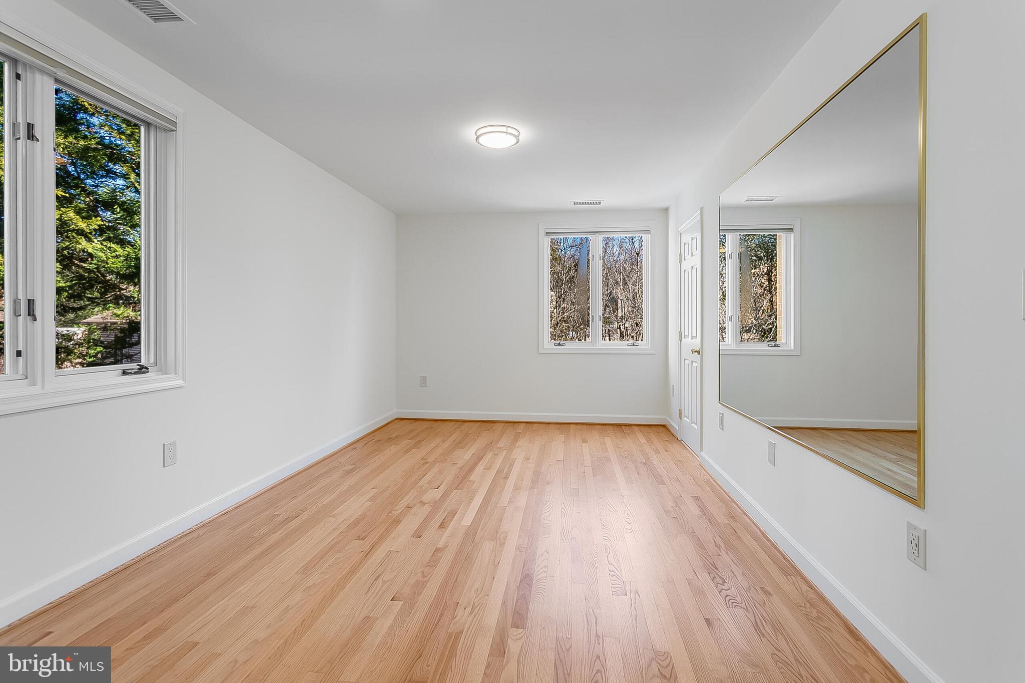 BERKLEY - Residential