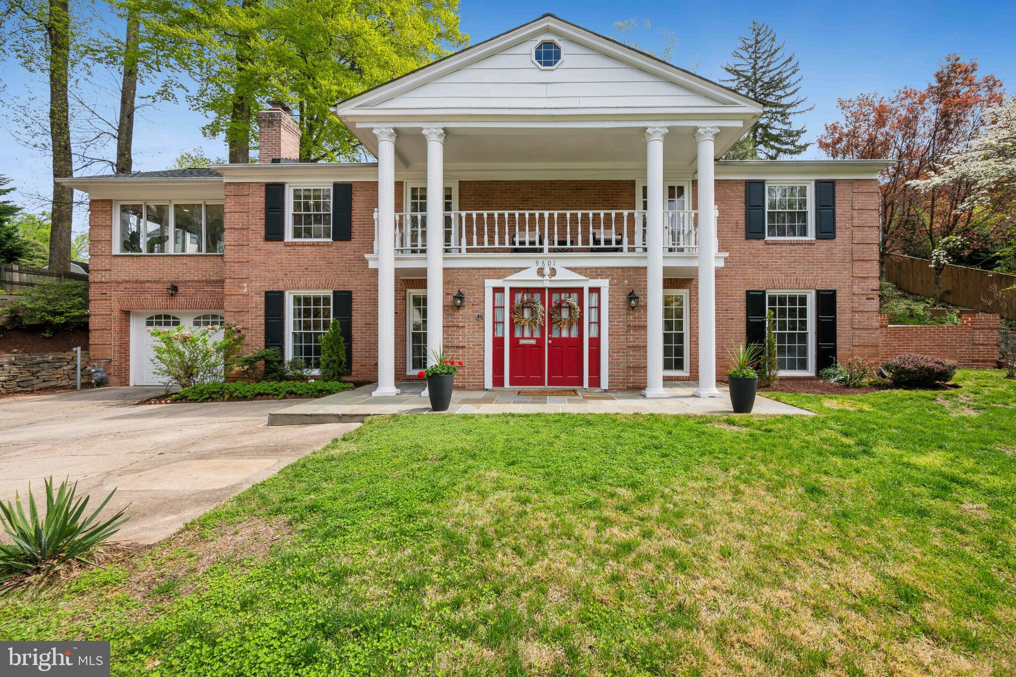 LARCHMONT KNOLLS - Residential Lease