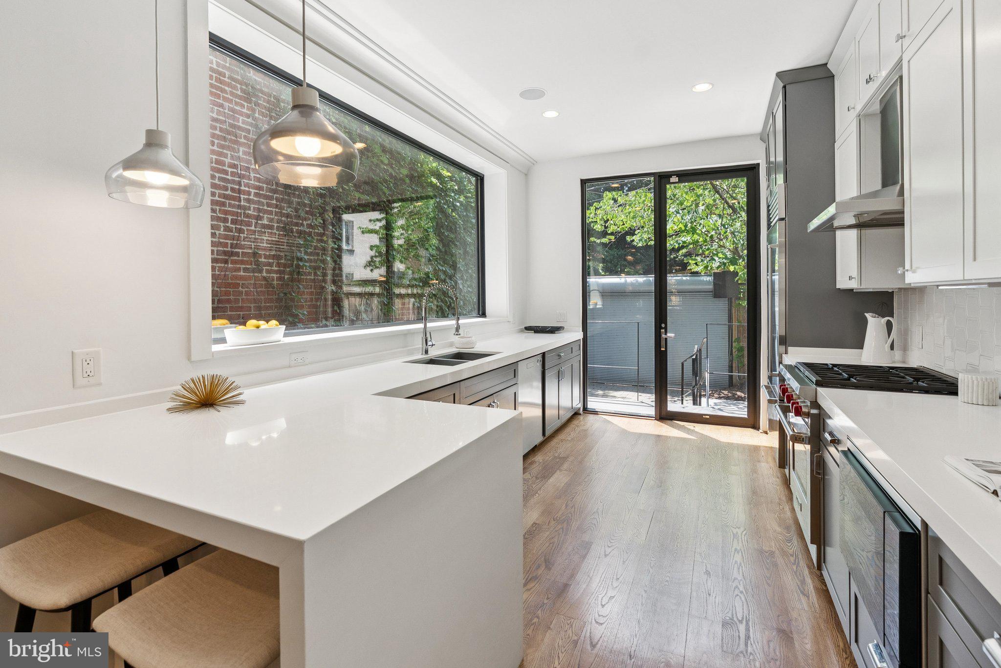 DUPONT CIRCLE - Residential
