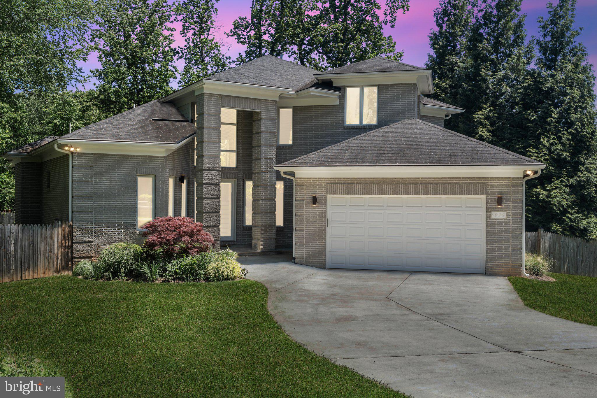 Stunning contemporary detached home, built in 2000, offering 3,089 sqft of thoughtfully designed living space. This residence features 4 spacious bedrooms and 2.5 bathrooms, perfect for comfortable living. The gourmet kitchen, complete with a breakfast area, seamlessly flows into the family room, creating an inviting atmosphere for gatherings. Enjoy the elegance of a formal dining room and the warmth of a cozy fireplace in the family room. Step outside to a serene view of trees and woods, providing a peaceful backdrop for relaxation. The property sits on a generous 0.32-acre lot, offering ample outdoor space. Attached garage that accommodates two vehicles and additional storage.
