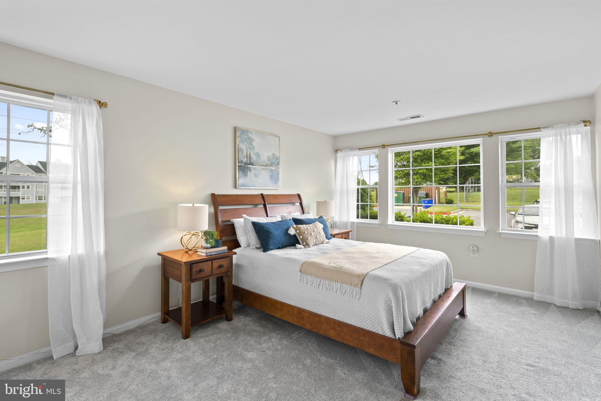 MONTGOMERY RUN - Residential