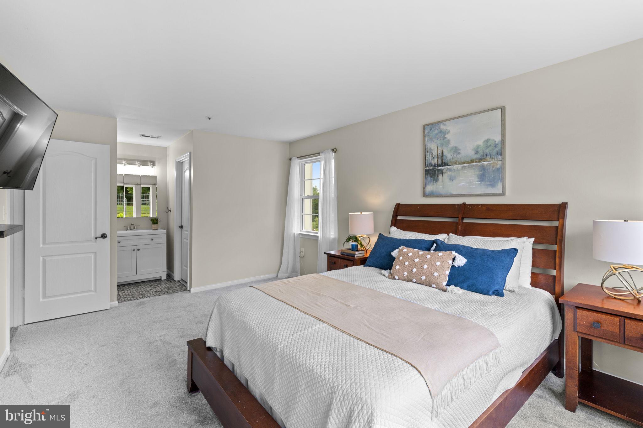 MONTGOMERY RUN - Residential