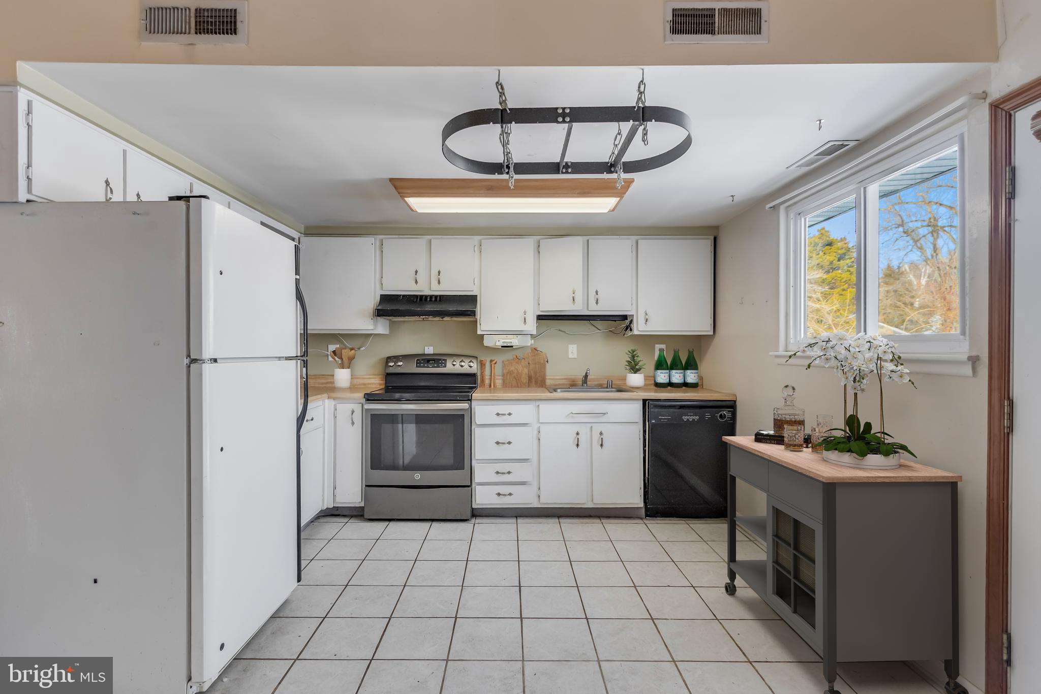 POINTER RIDGE AT COLLINGTON - Residential