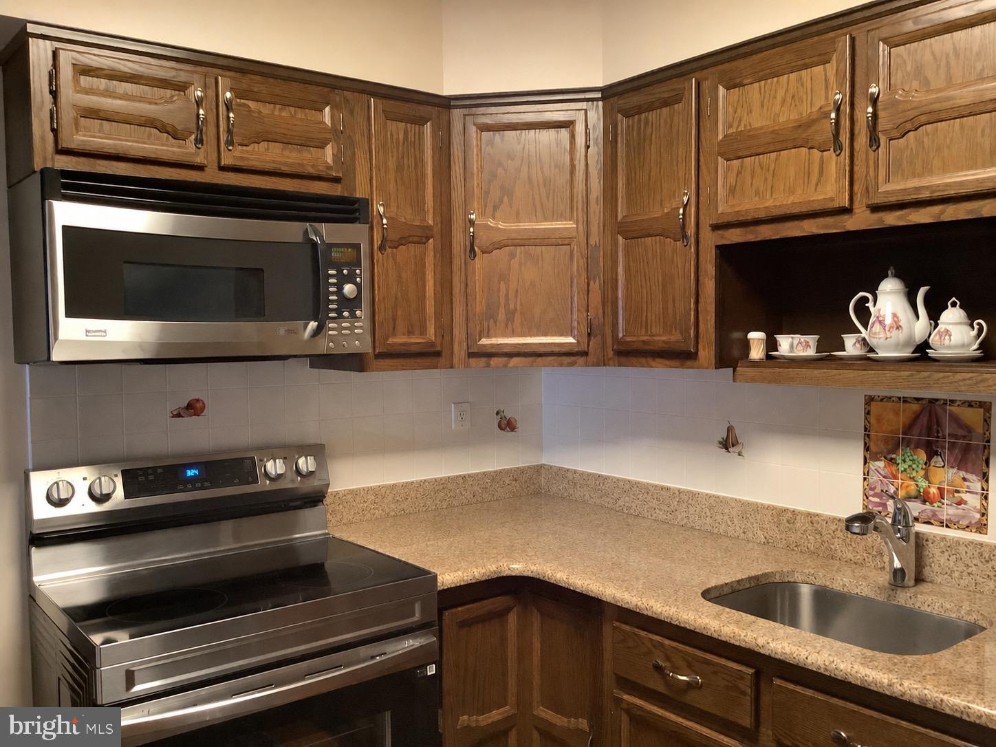 SUMMIT RIDGE - Residential