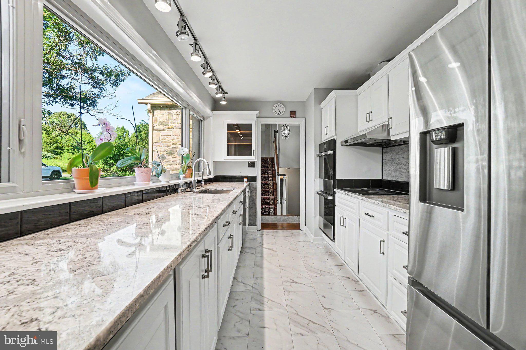 BLOSSOM HILL - Residential