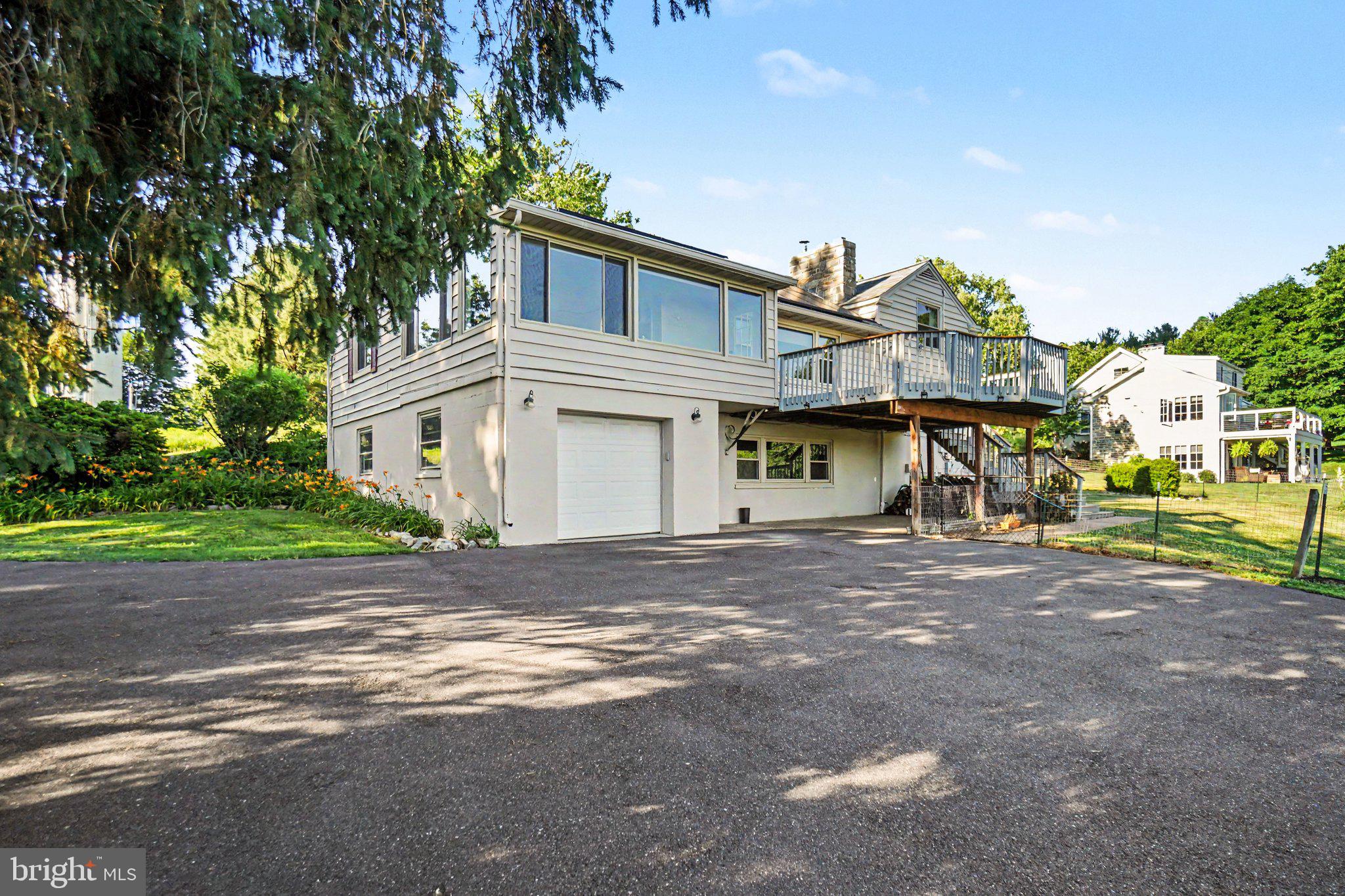 BLOSSOM HILL - Residential