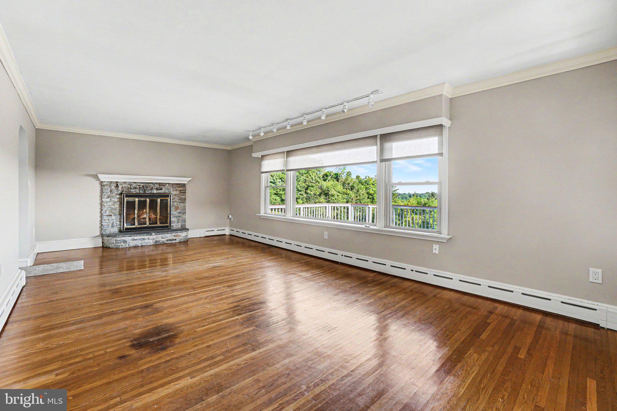 BLOSSOM HILL - Residential