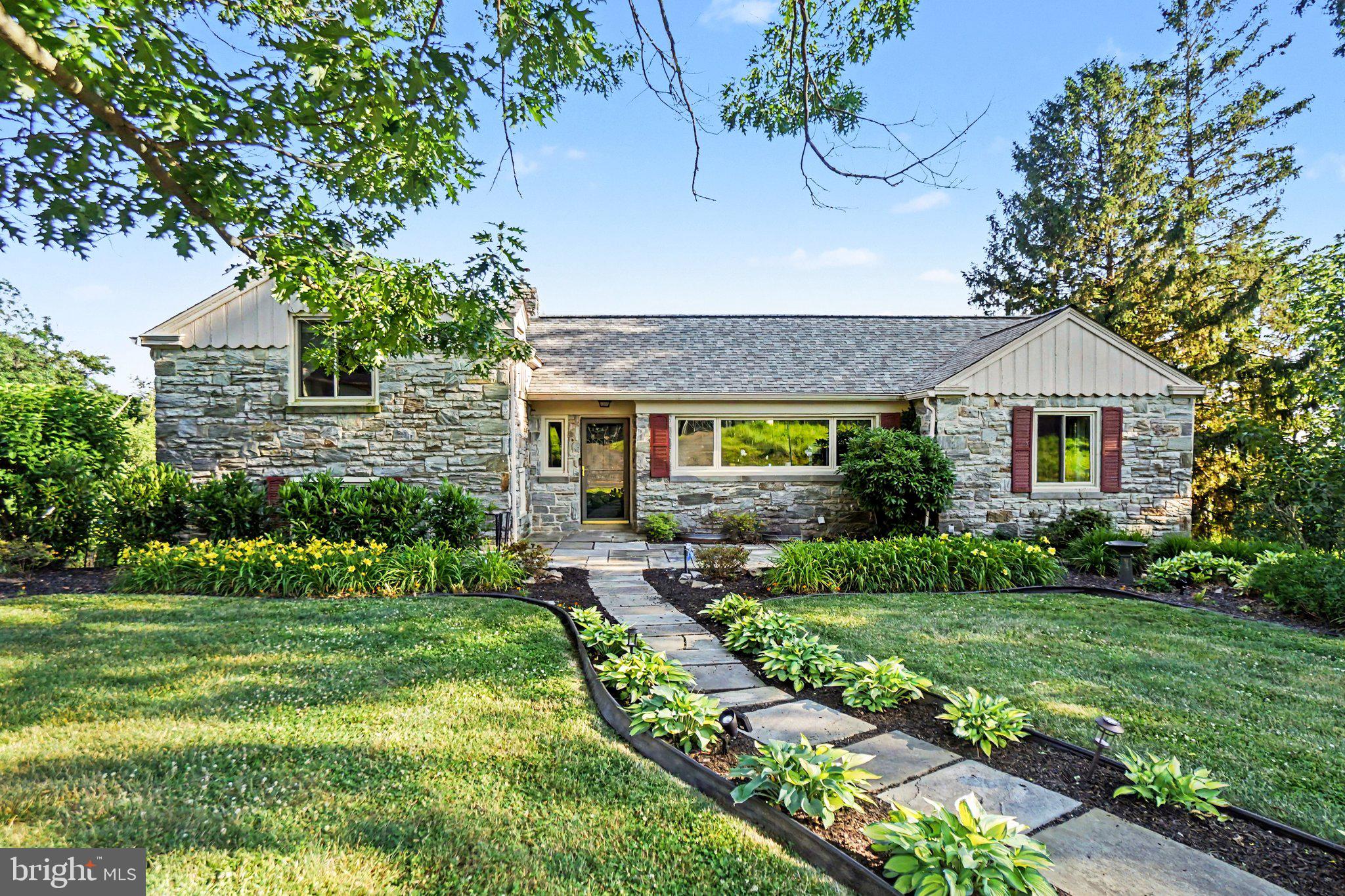 BLOSSOM HILL - Residential