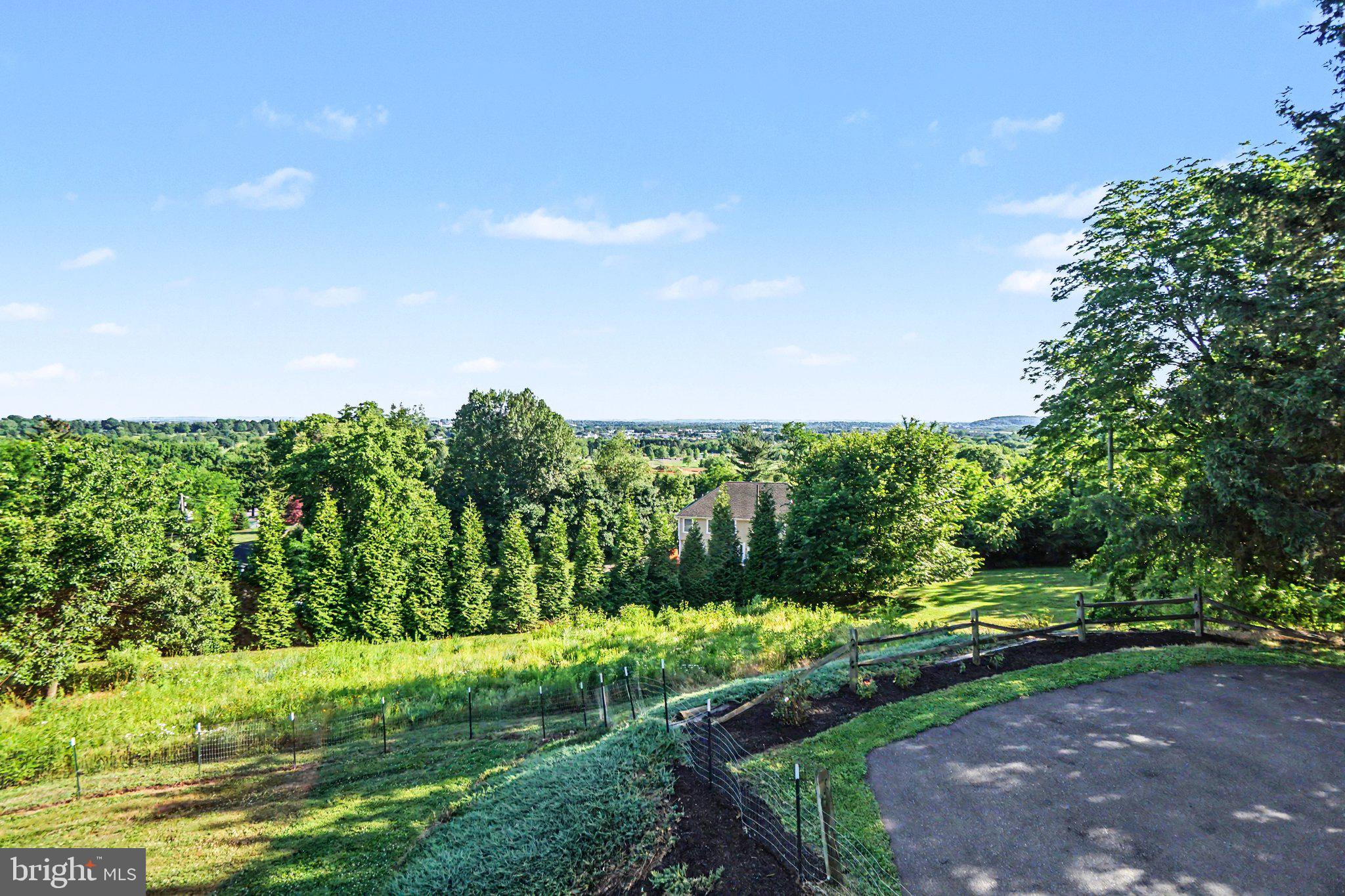 BLOSSOM HILL - Residential