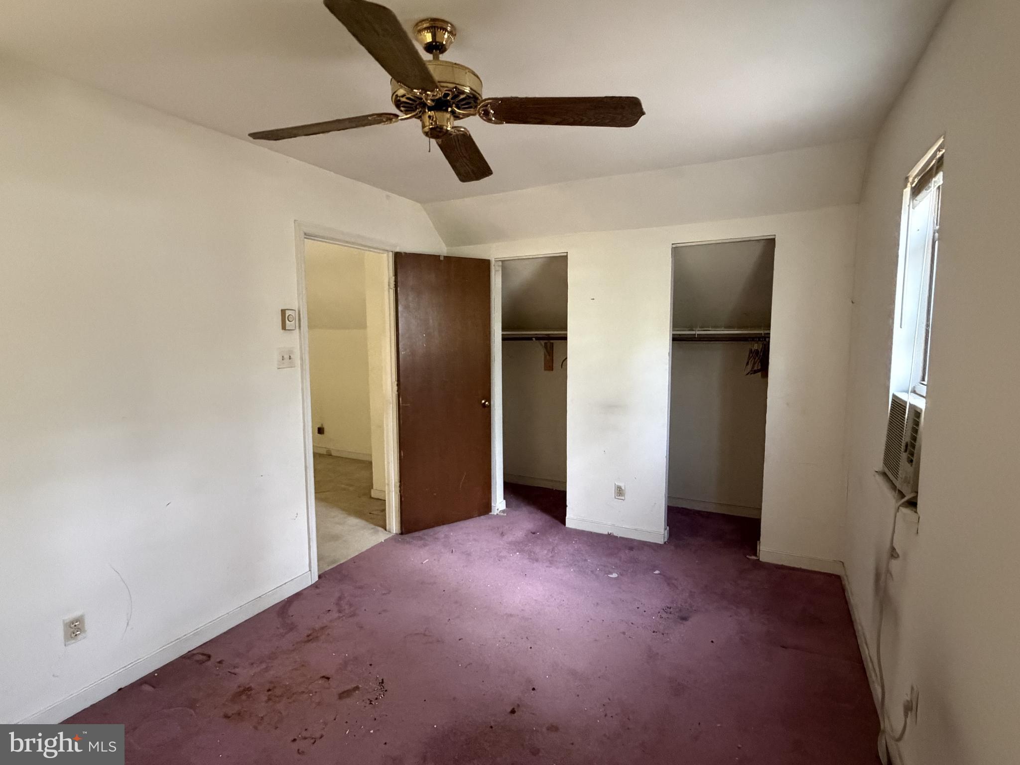 CLARENDON - Residential