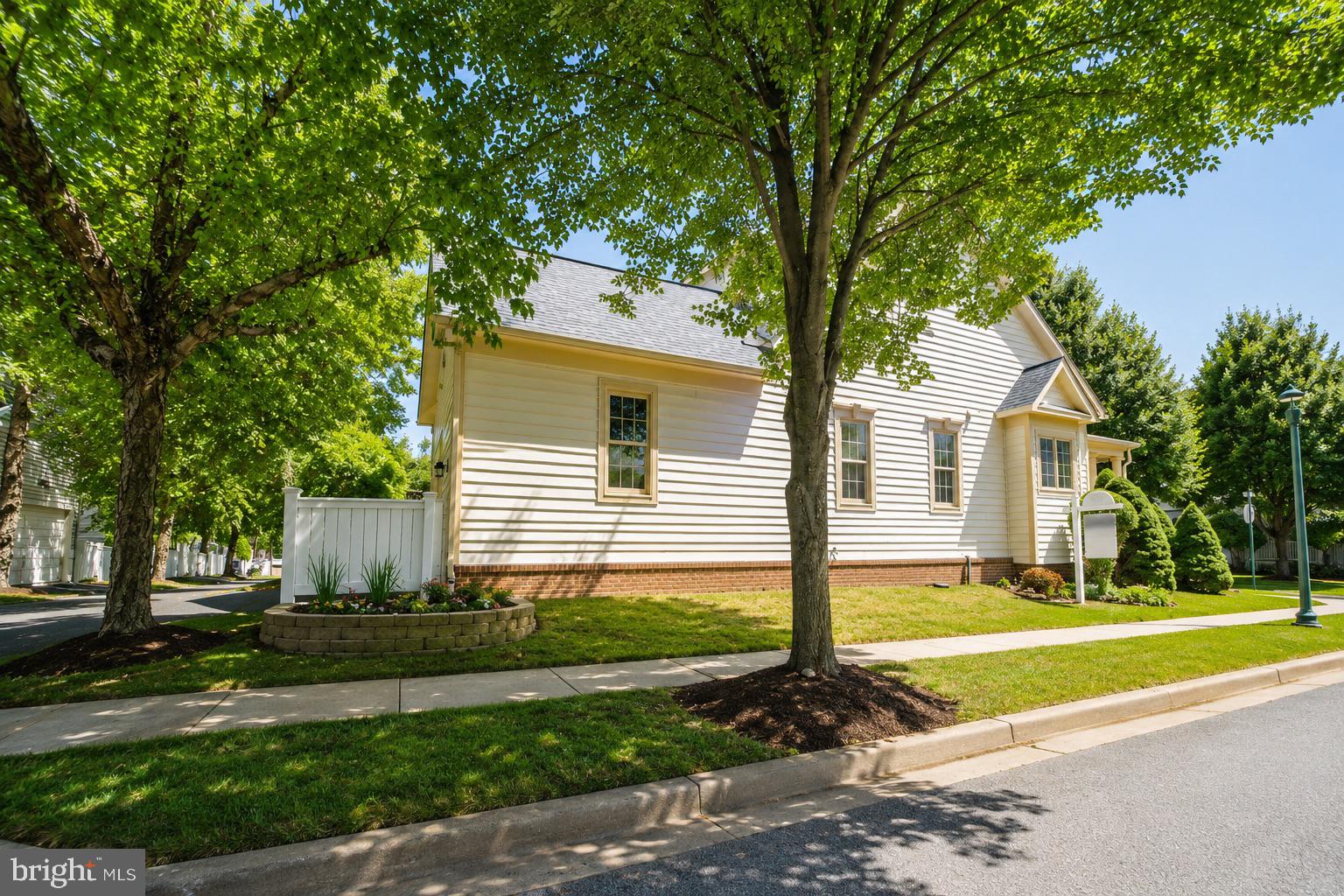 KING FARM WATKINS POND - Residential