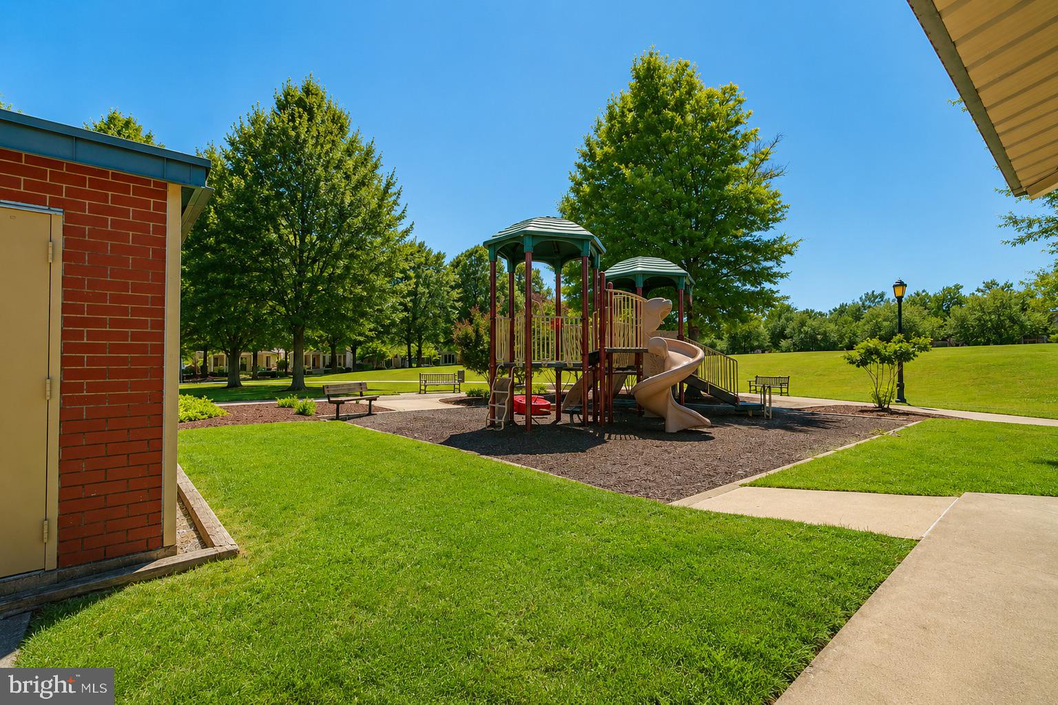 KING FARM WATKINS POND - Residential