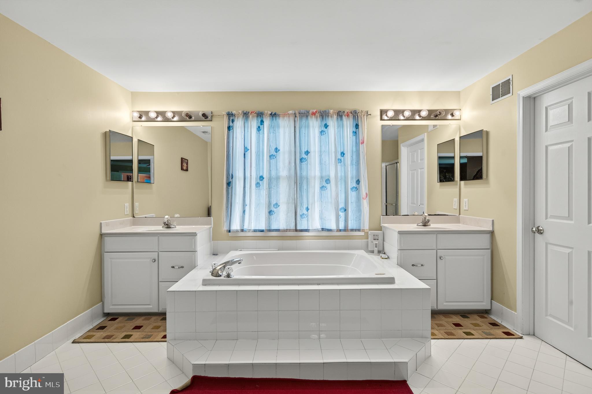 RESERVE AT EAGLE - Residential