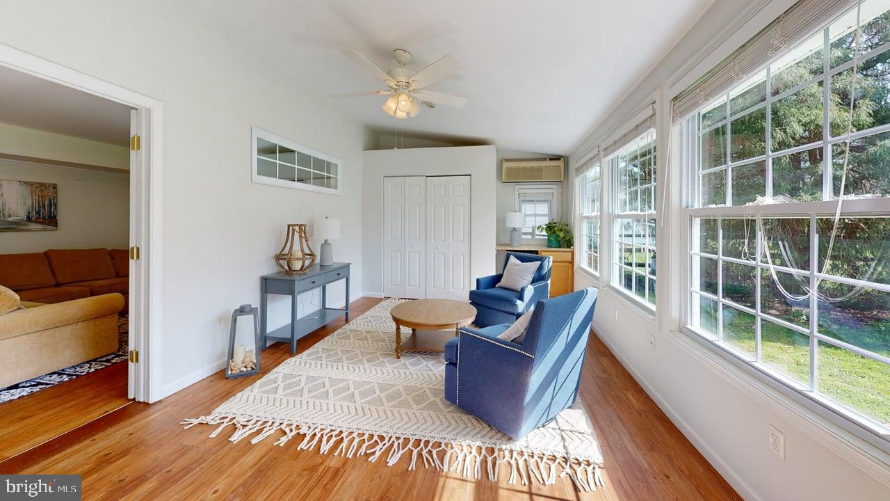 SPRINGLAKE - Residential