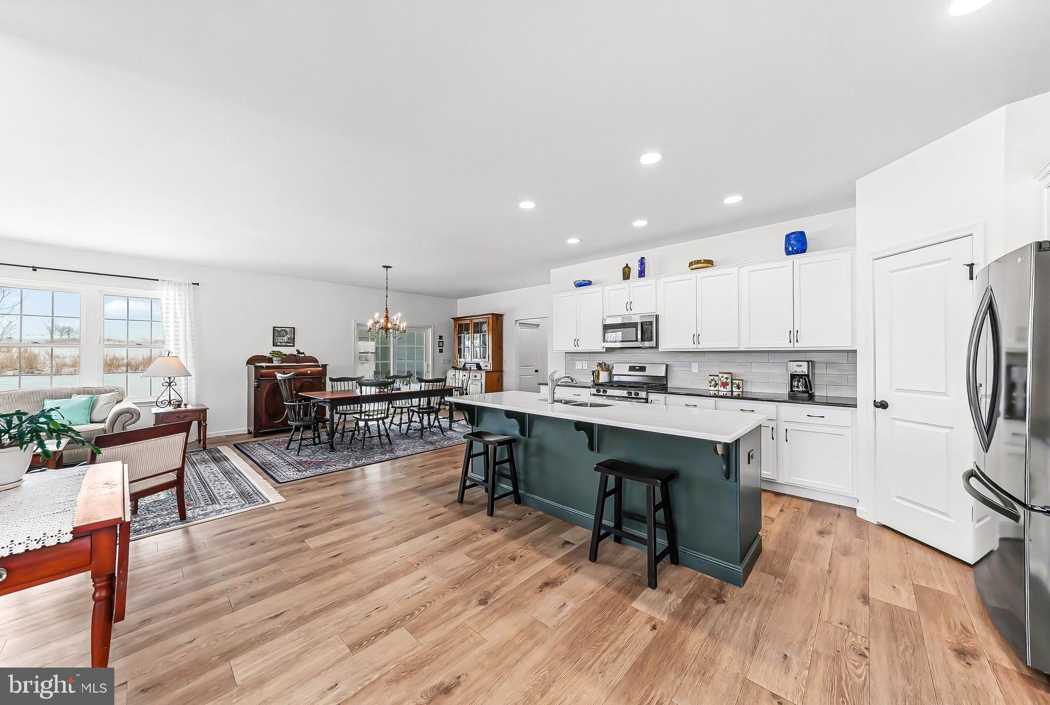 ENCLAVE AT WYNCOTE - Residential