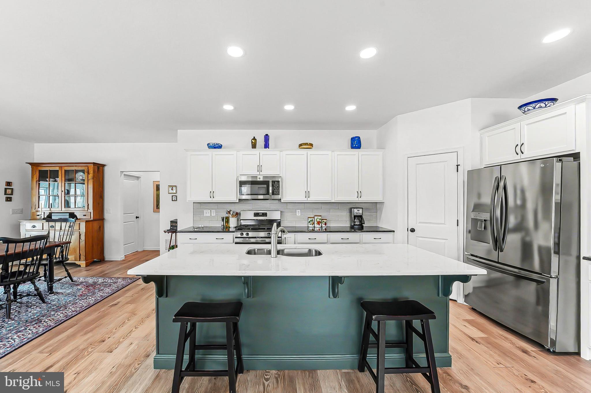ENCLAVE AT WYNCOTE - Residential