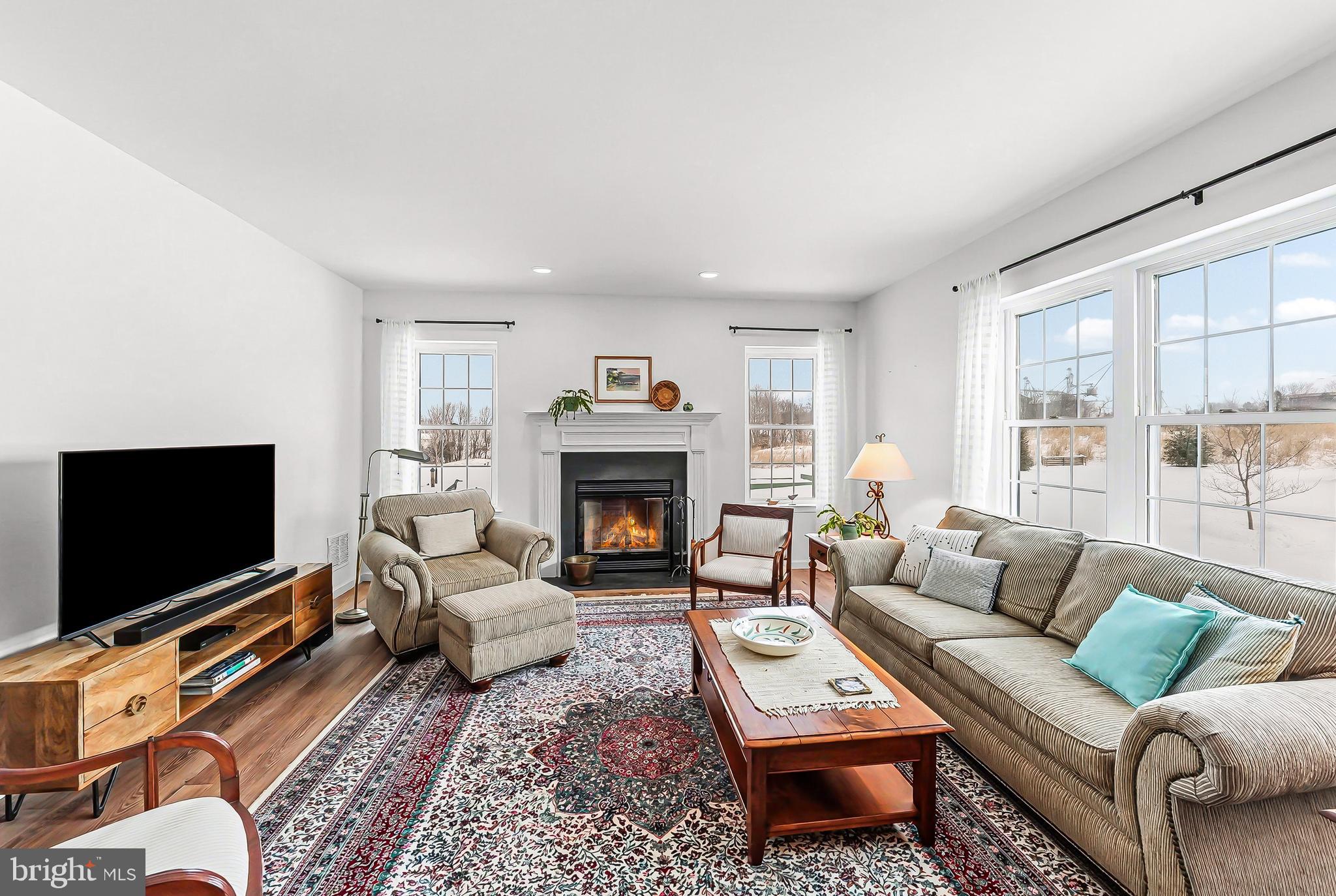 ENCLAVE AT WYNCOTE - Residential