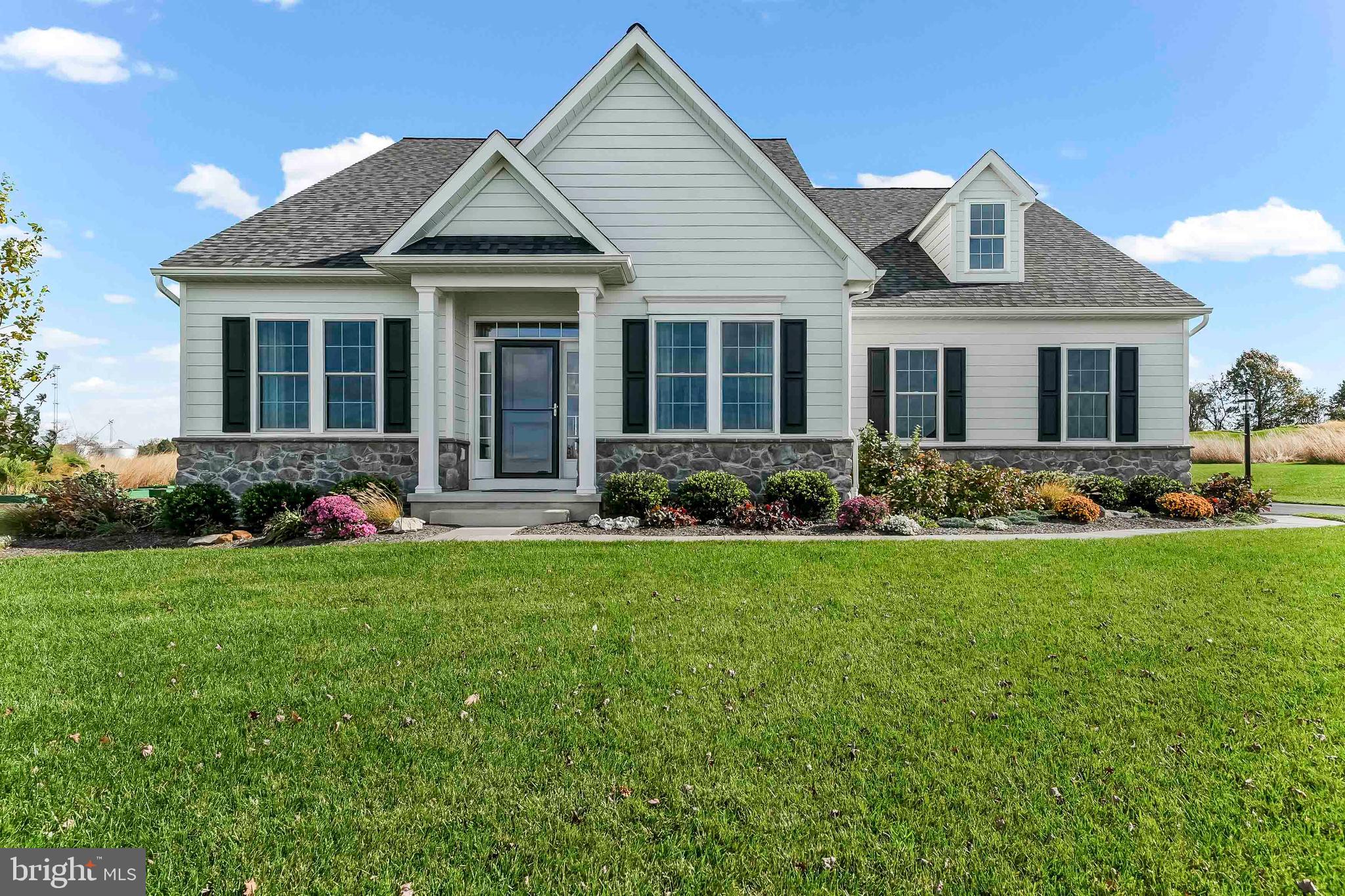 ENCLAVE AT WYNCOTE - Residential