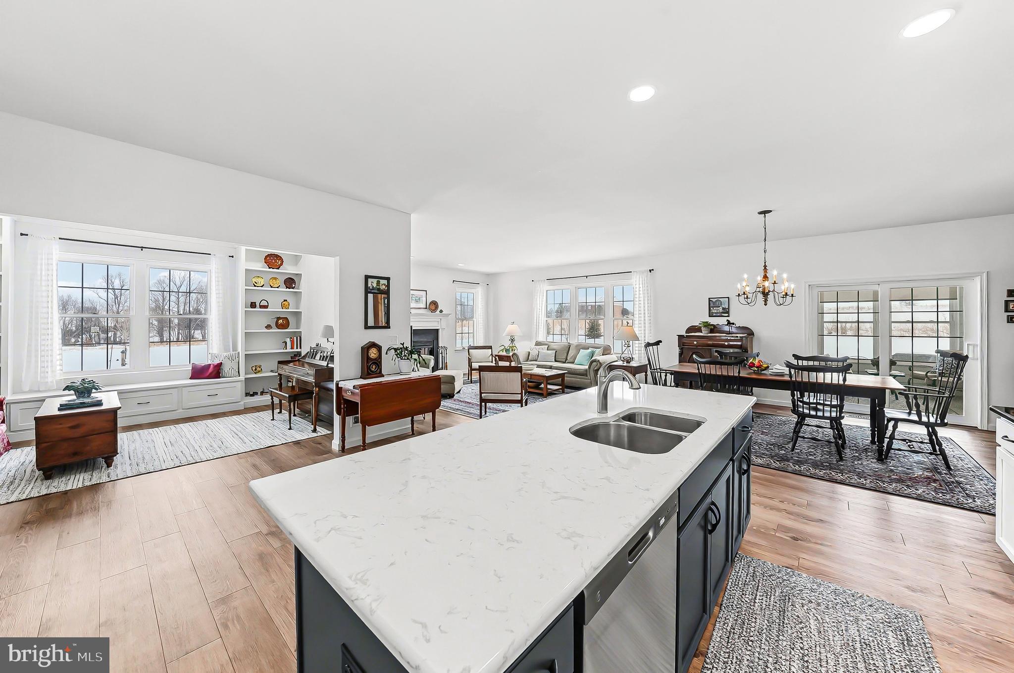 ENCLAVE AT WYNCOTE - Residential