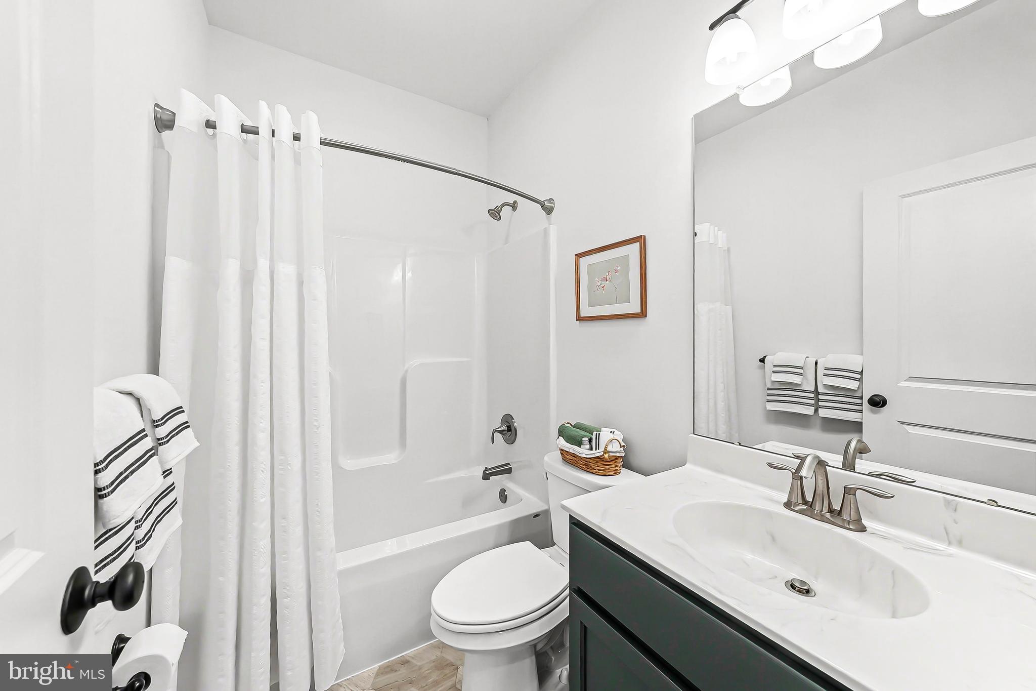 ENCLAVE AT WYNCOTE - Residential