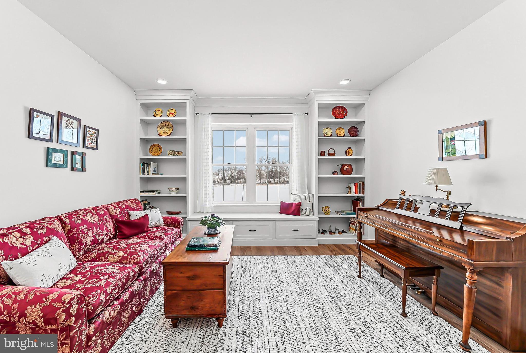 ENCLAVE AT WYNCOTE - Residential