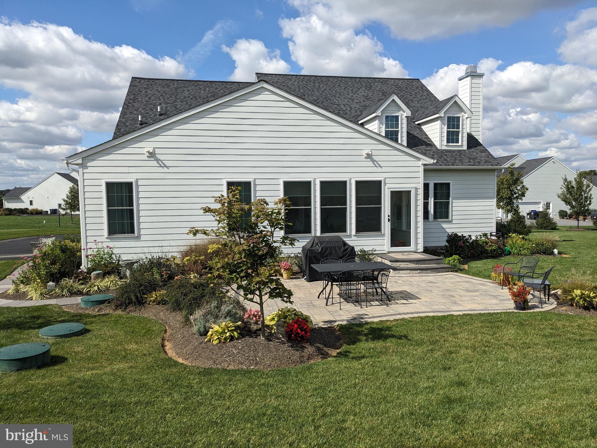 ENCLAVE AT WYNCOTE - Residential