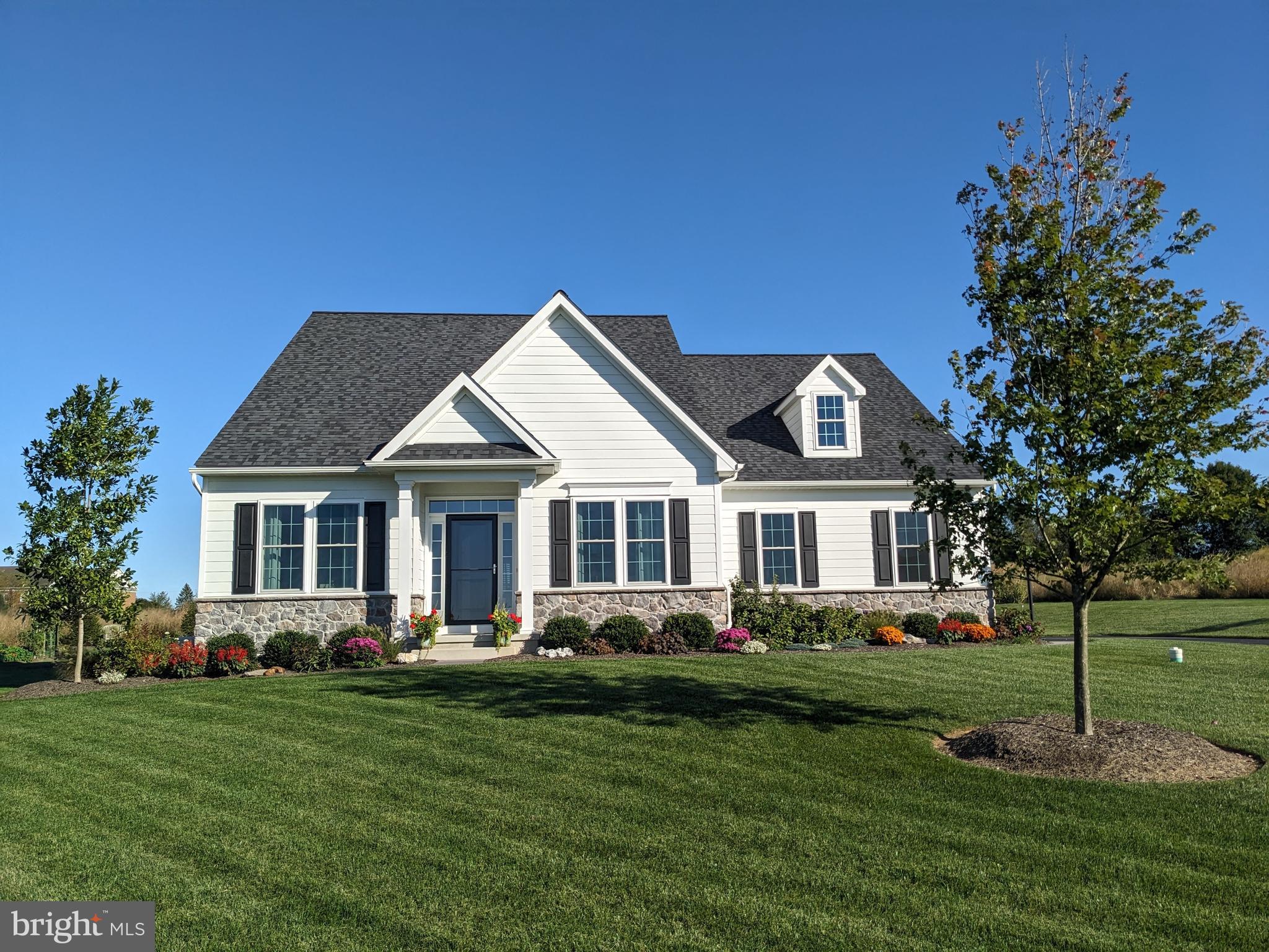 ENCLAVE AT WYNCOTE - Residential