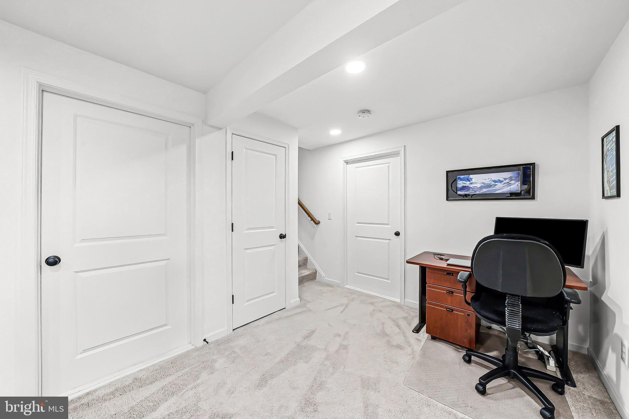 ENCLAVE AT WYNCOTE - Residential