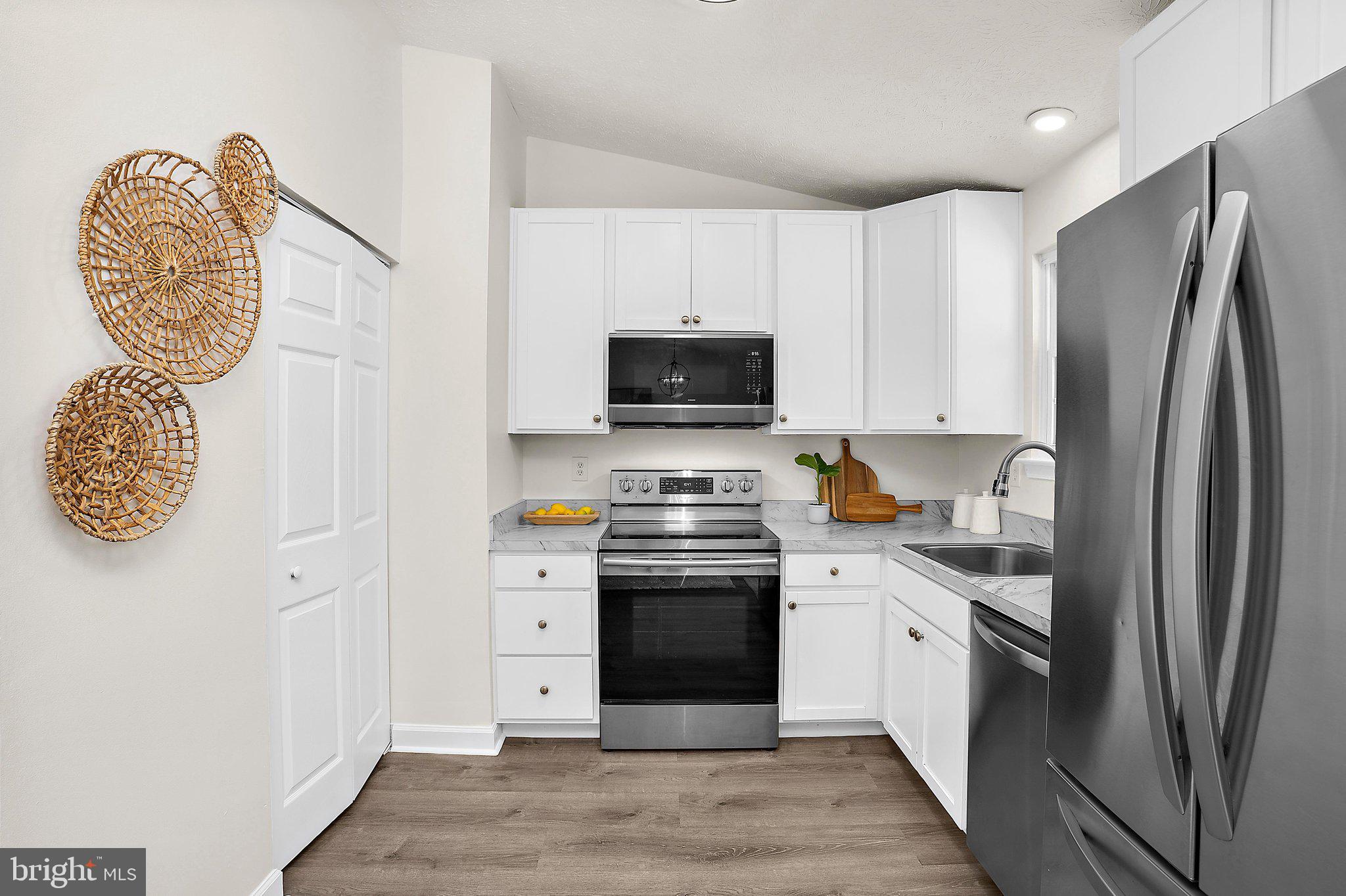 WETHERSFIELD - Residential