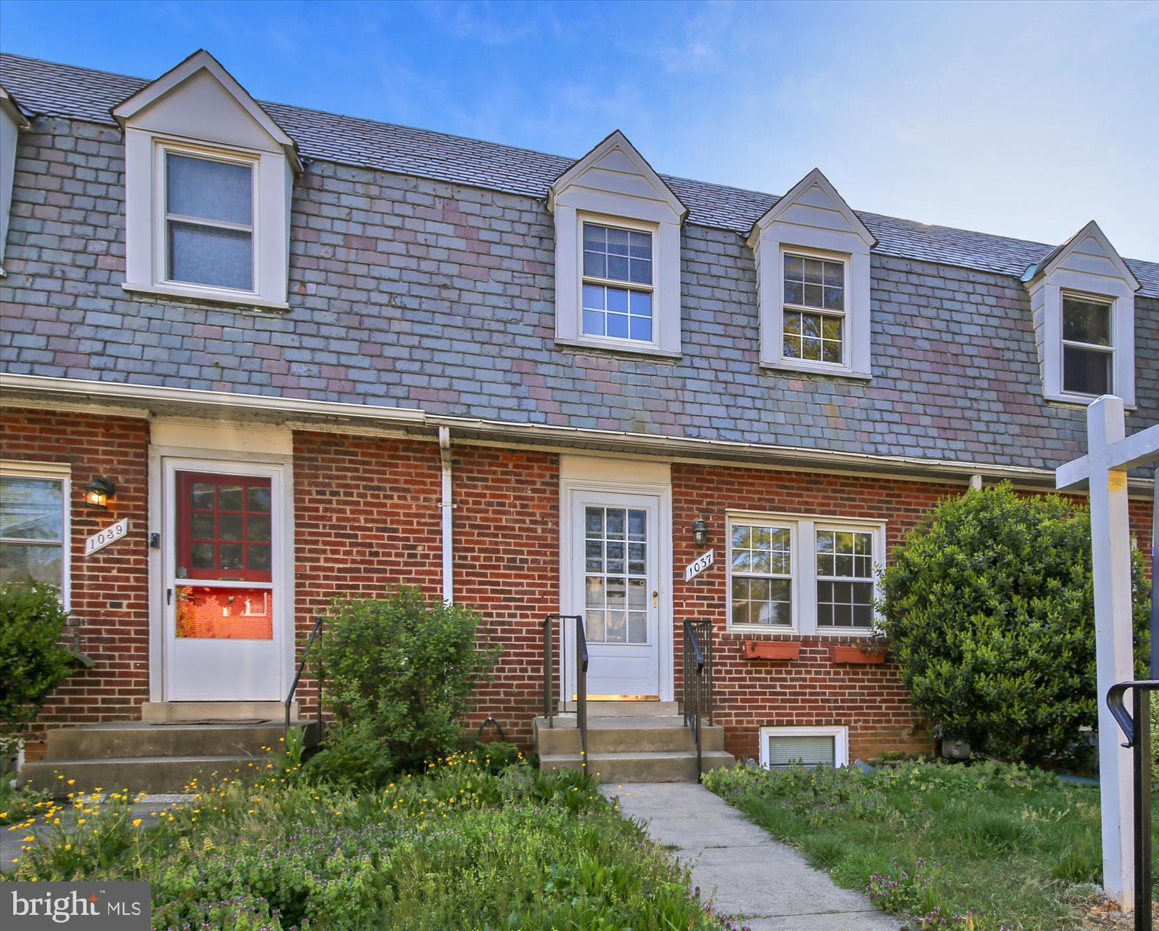VIRGINIA SQUARE - Residential Lease